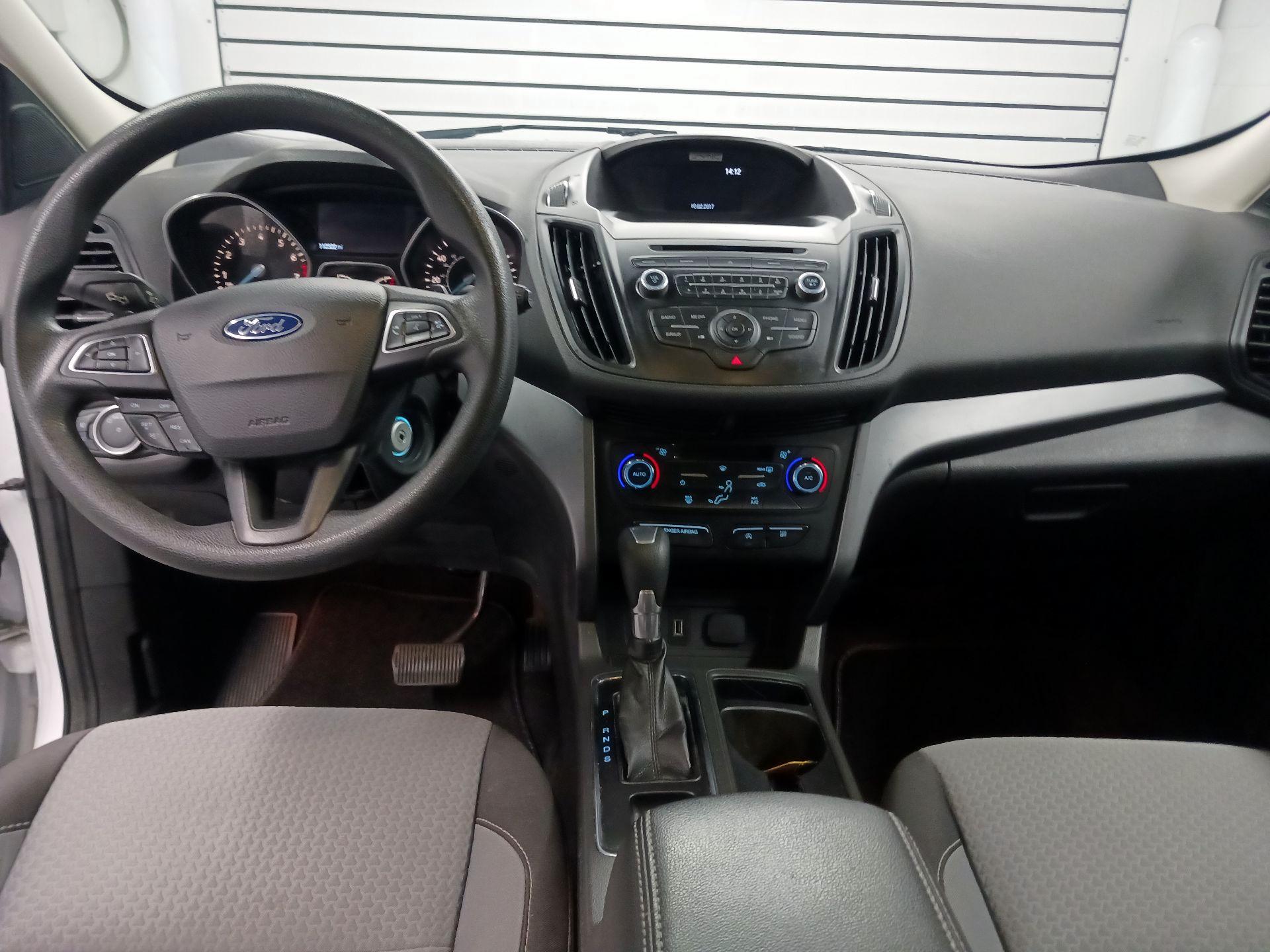 Thumbnail: 2017 Ford Escape - 9