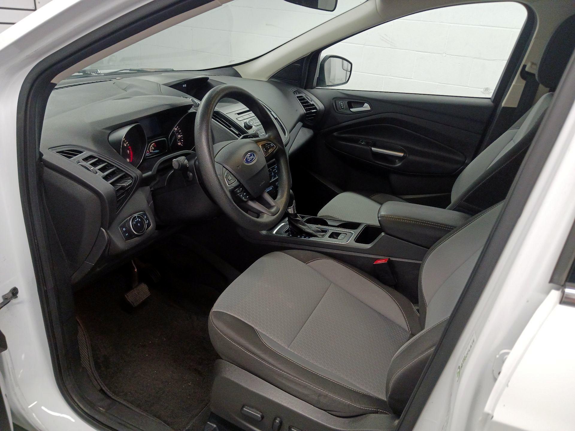 Thumbnail: 2017 Ford Escape - 11