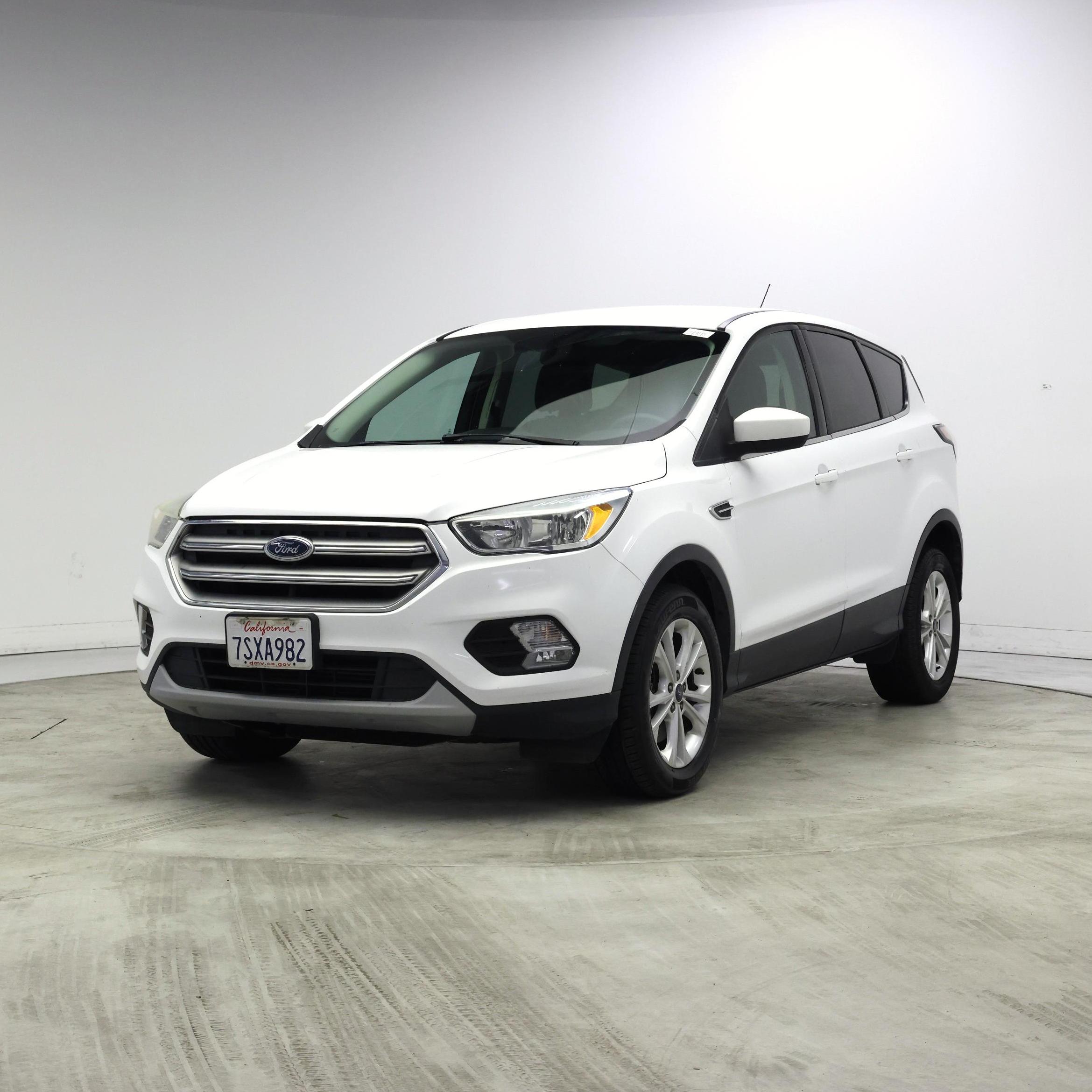 Thumbnail: 2017 Ford Escape - 4