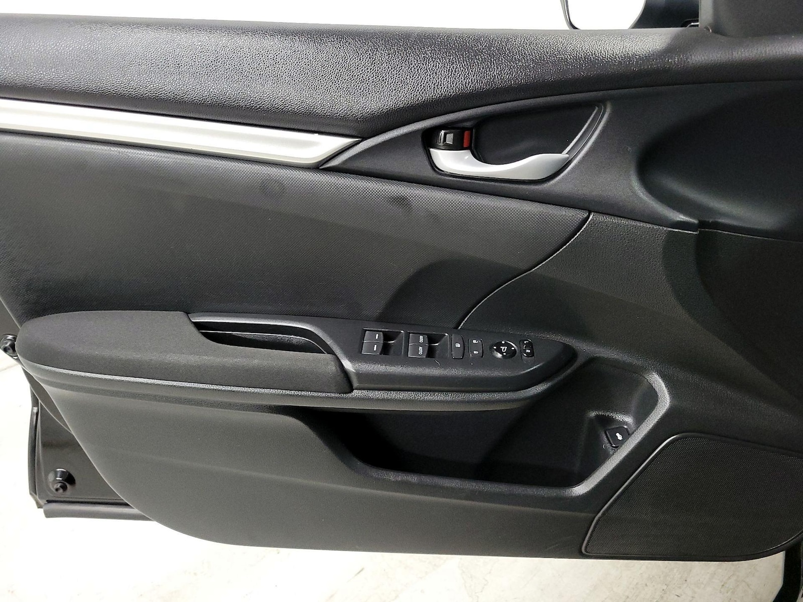 2018 Honda Civic LX - Photo 13