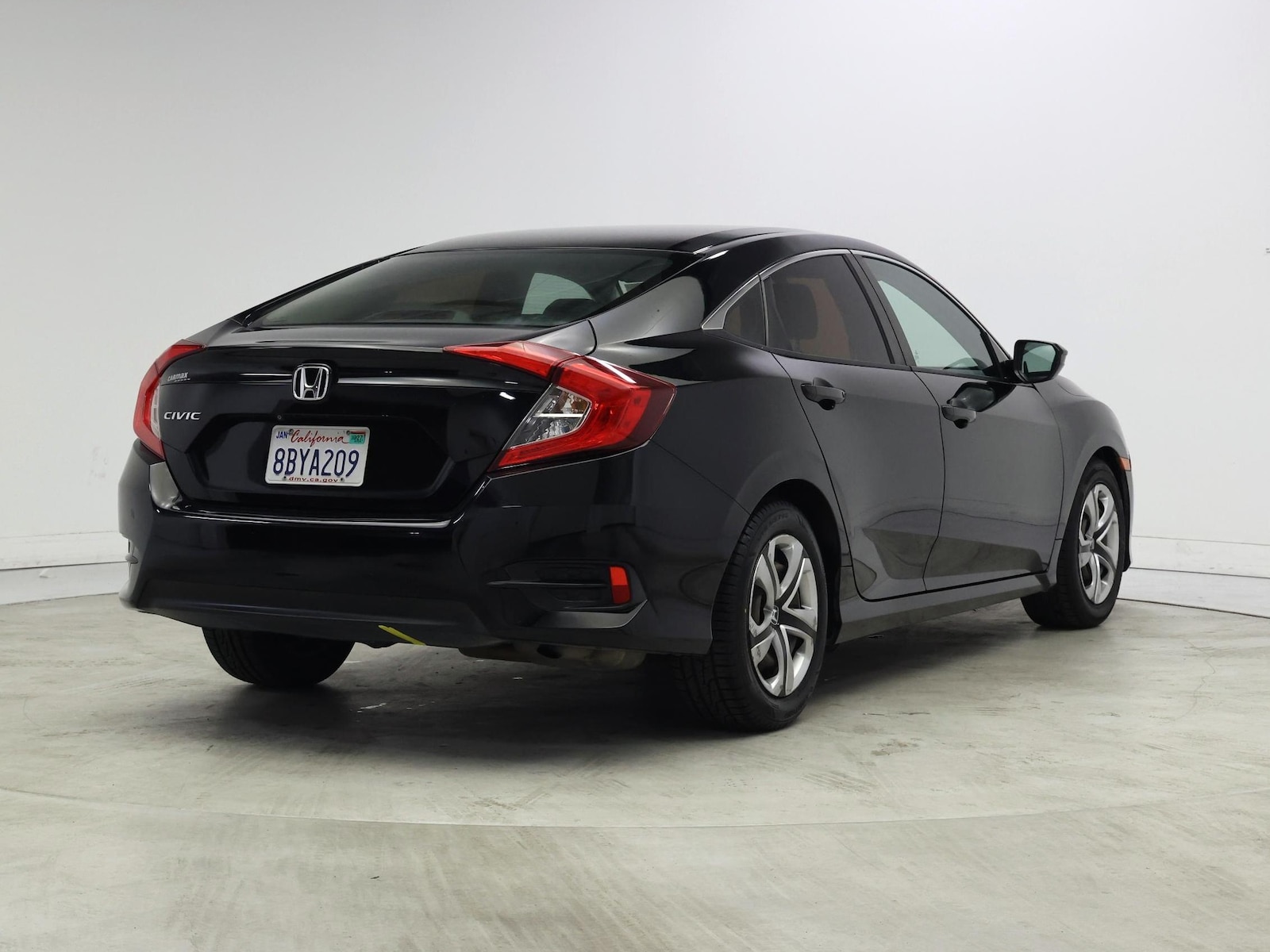 2018 Honda Civic LX - Photo 9