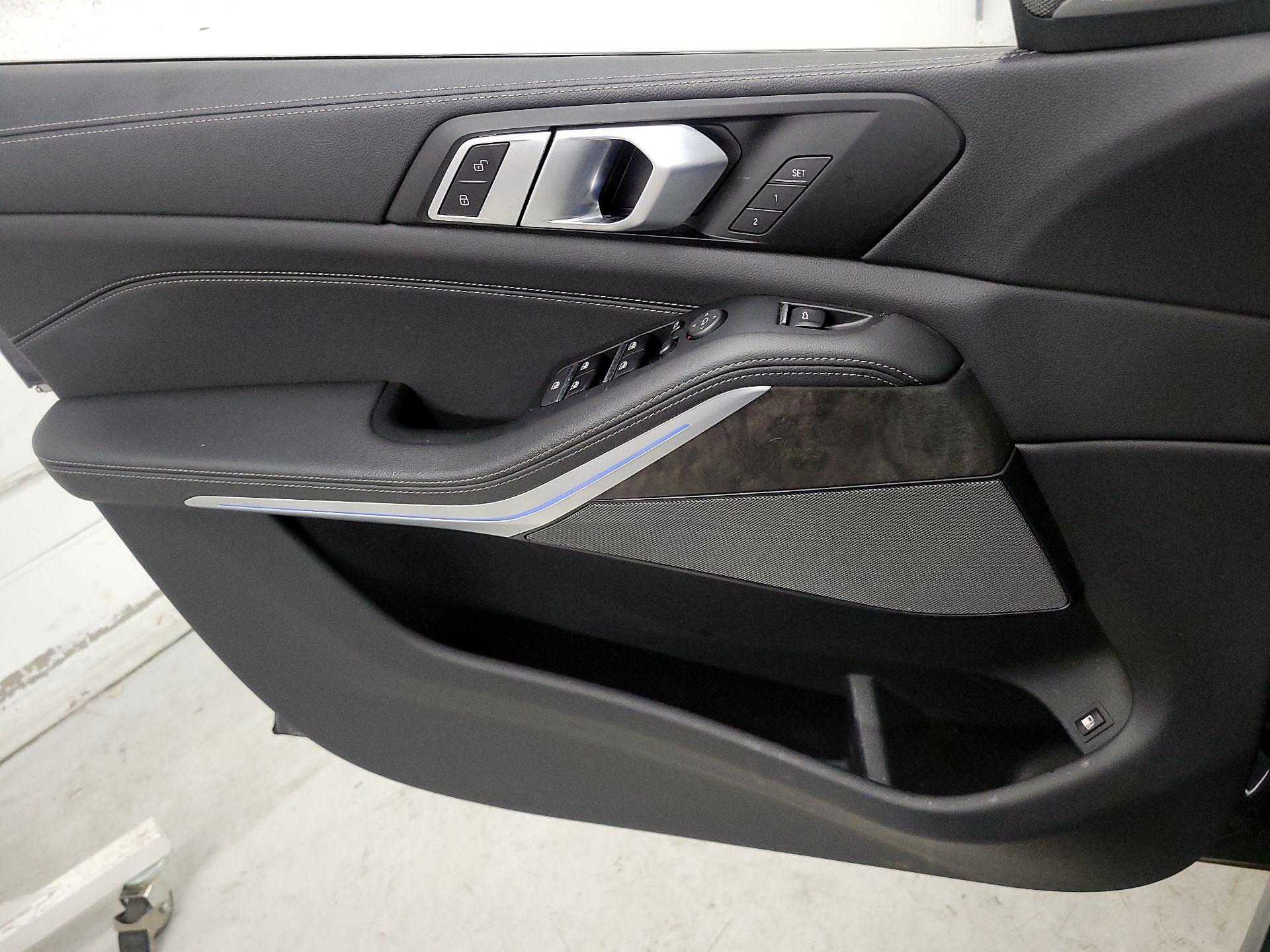 Thumbnail: 2022 BMW X5 - 12