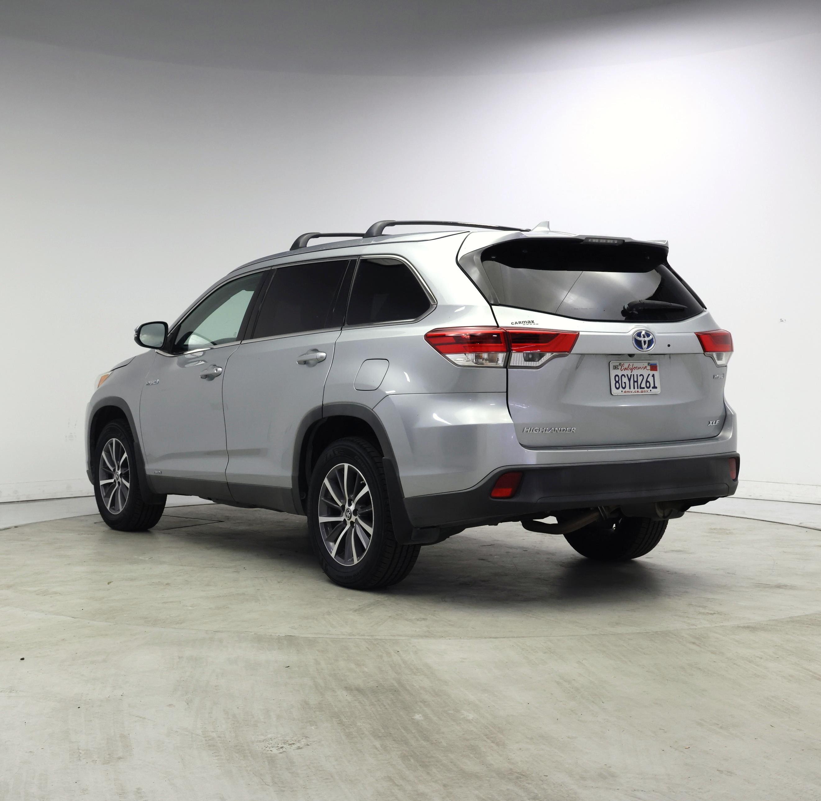 Thumbnail: 2019 Toyota Highlander - 2