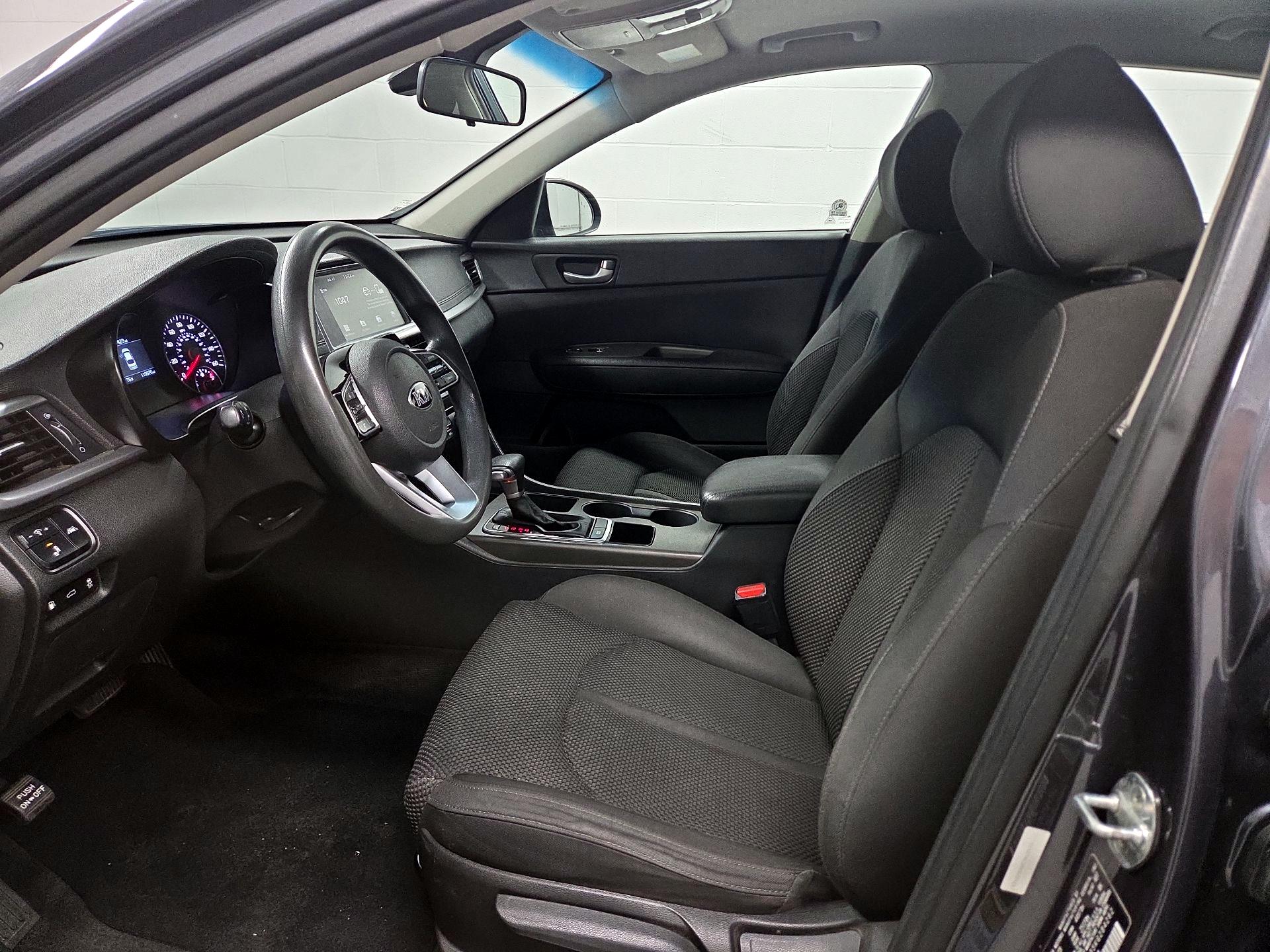 Thumbnail: 2019 Kia Optima - 11