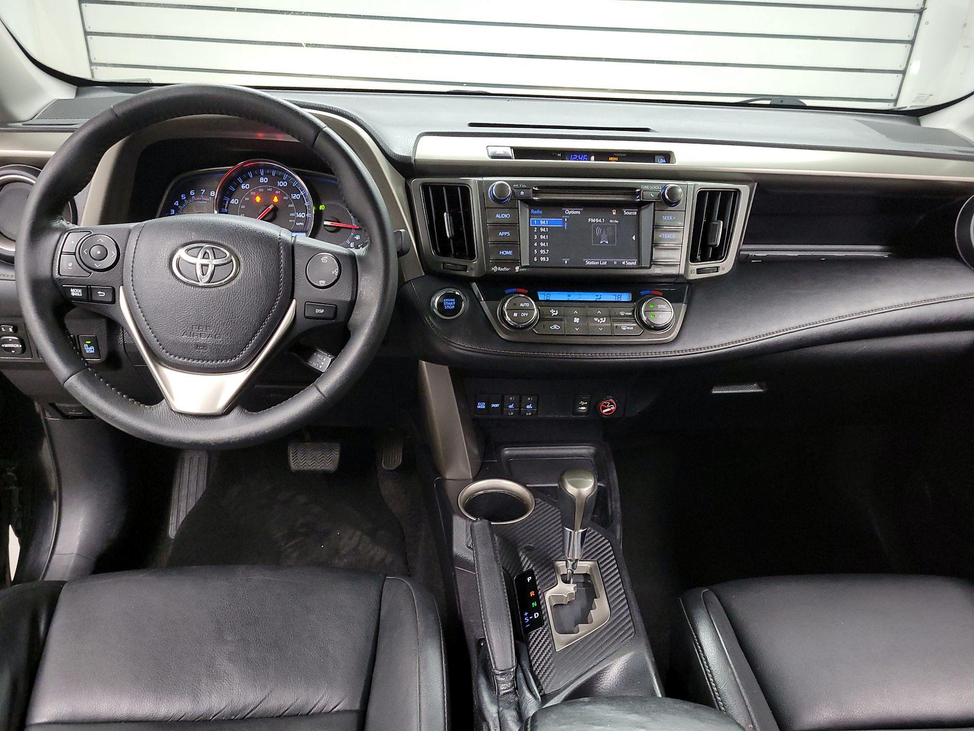 Thumbnail: 2015 Toyota RAV4 - 9