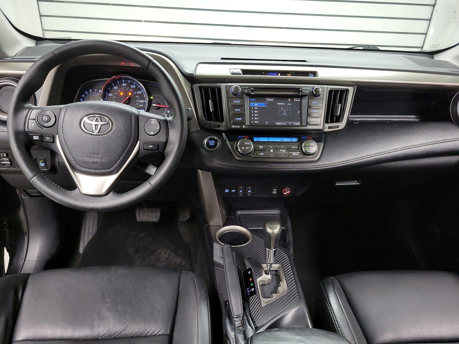 2015 Toyota RAV4 Limited - Photo 10