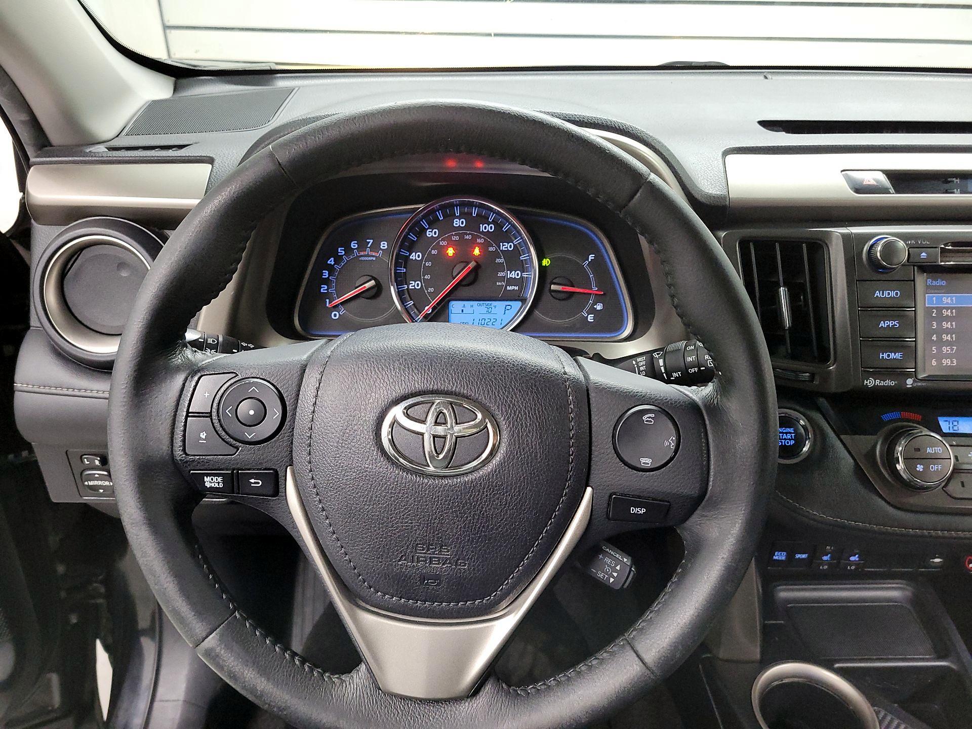 Thumbnail: 2015 Toyota RAV4 - 10
