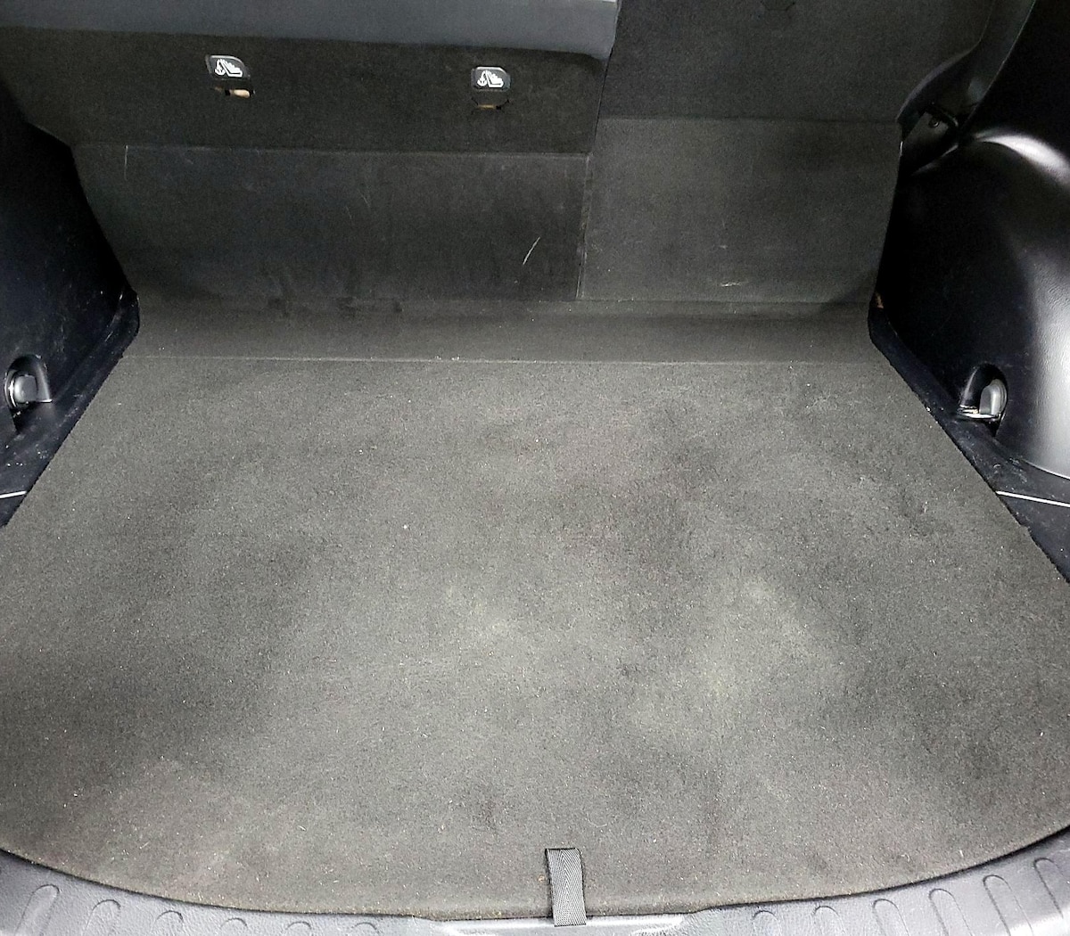 Trunk/Cargo (Seats Up)