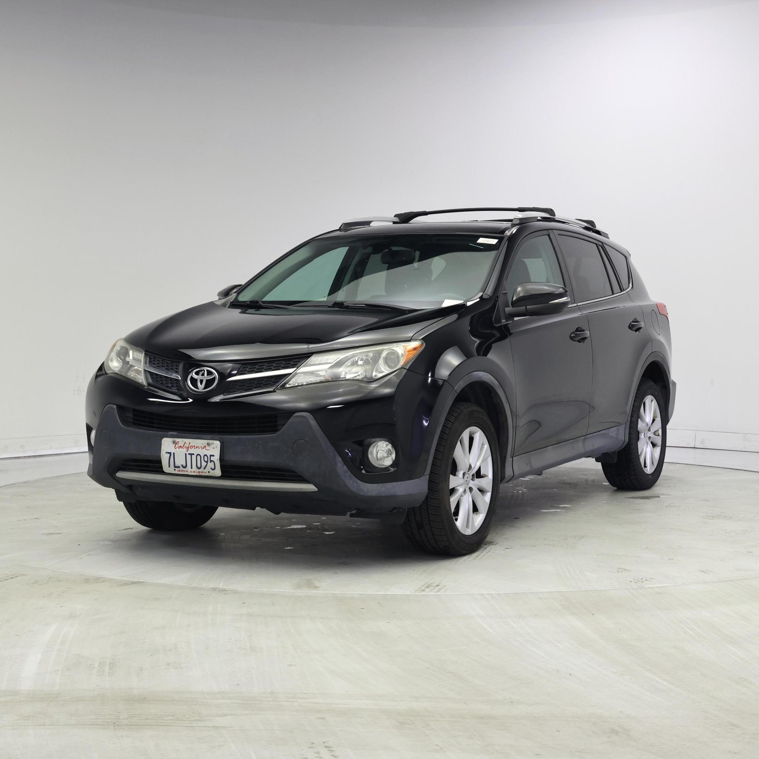Thumbnail: 2015 Toyota RAV4 - 4