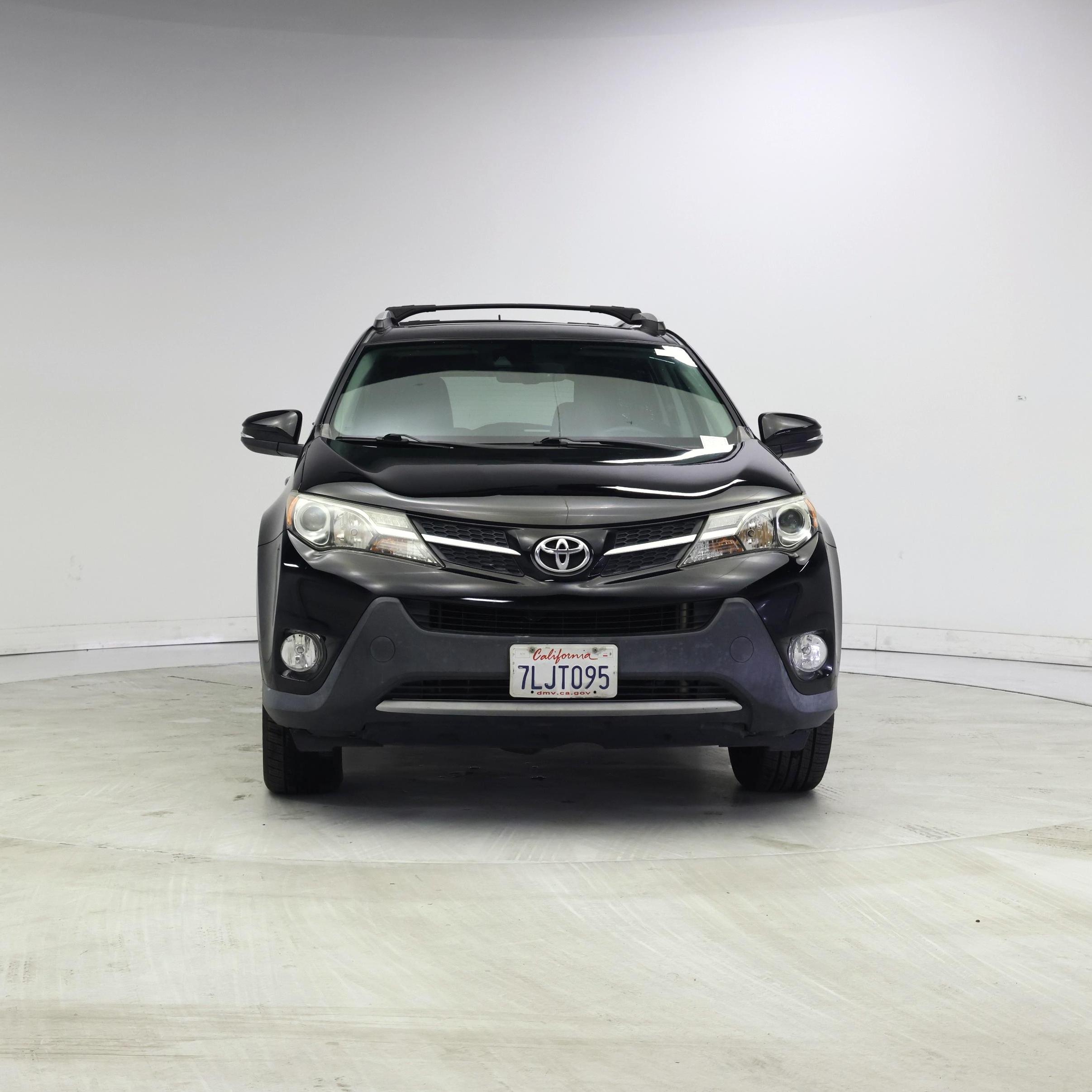 Thumbnail: 2015 Toyota RAV4 - 5