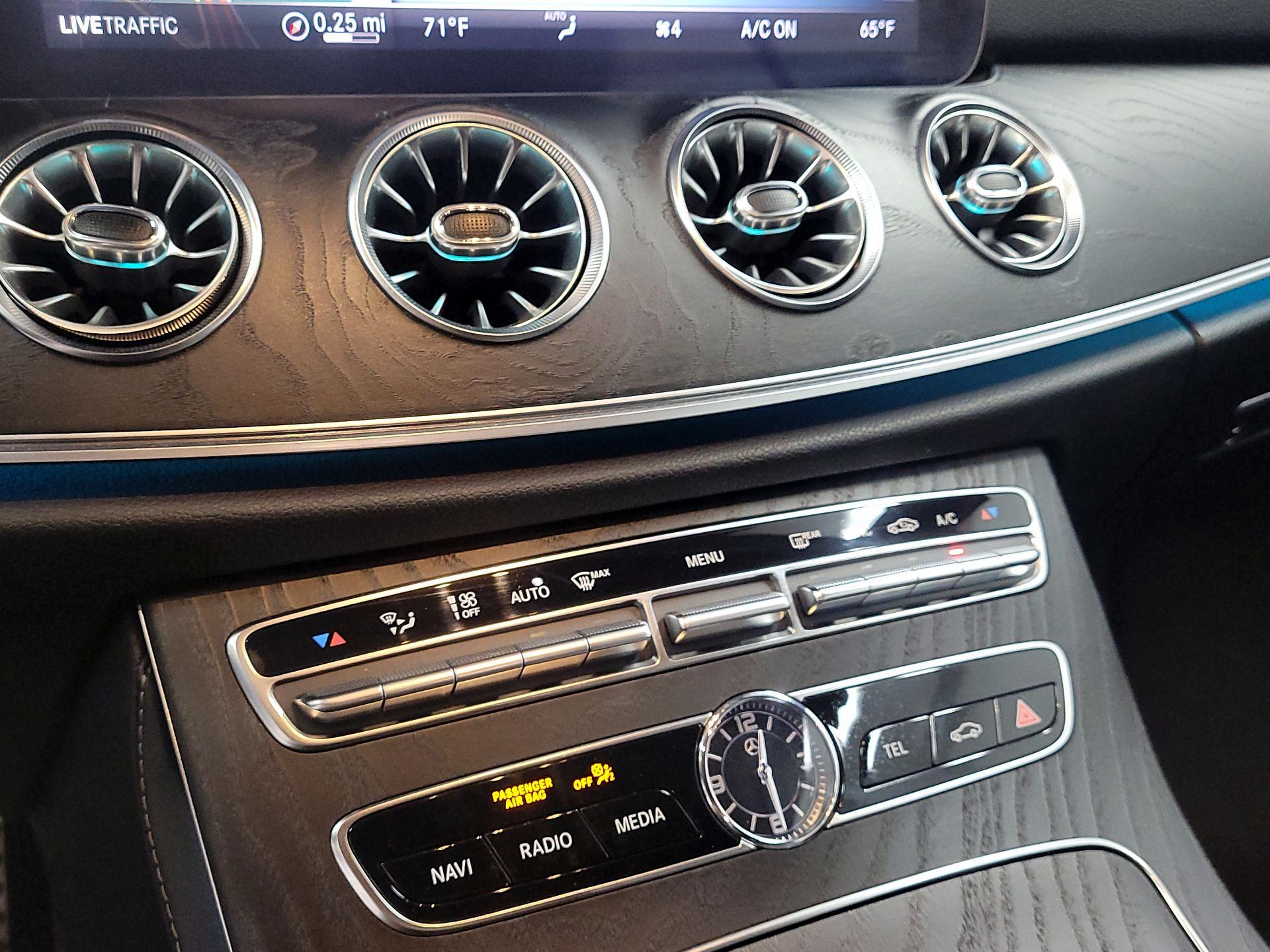Thumbnail: 2019 Mercedes-Benz E-Class - 14