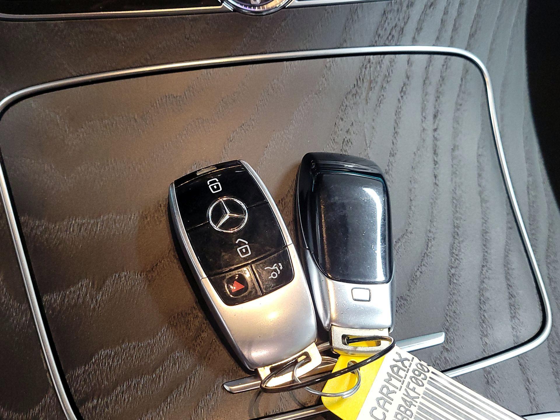 Thumbnail: 2019 Mercedes-Benz E-Class - 19