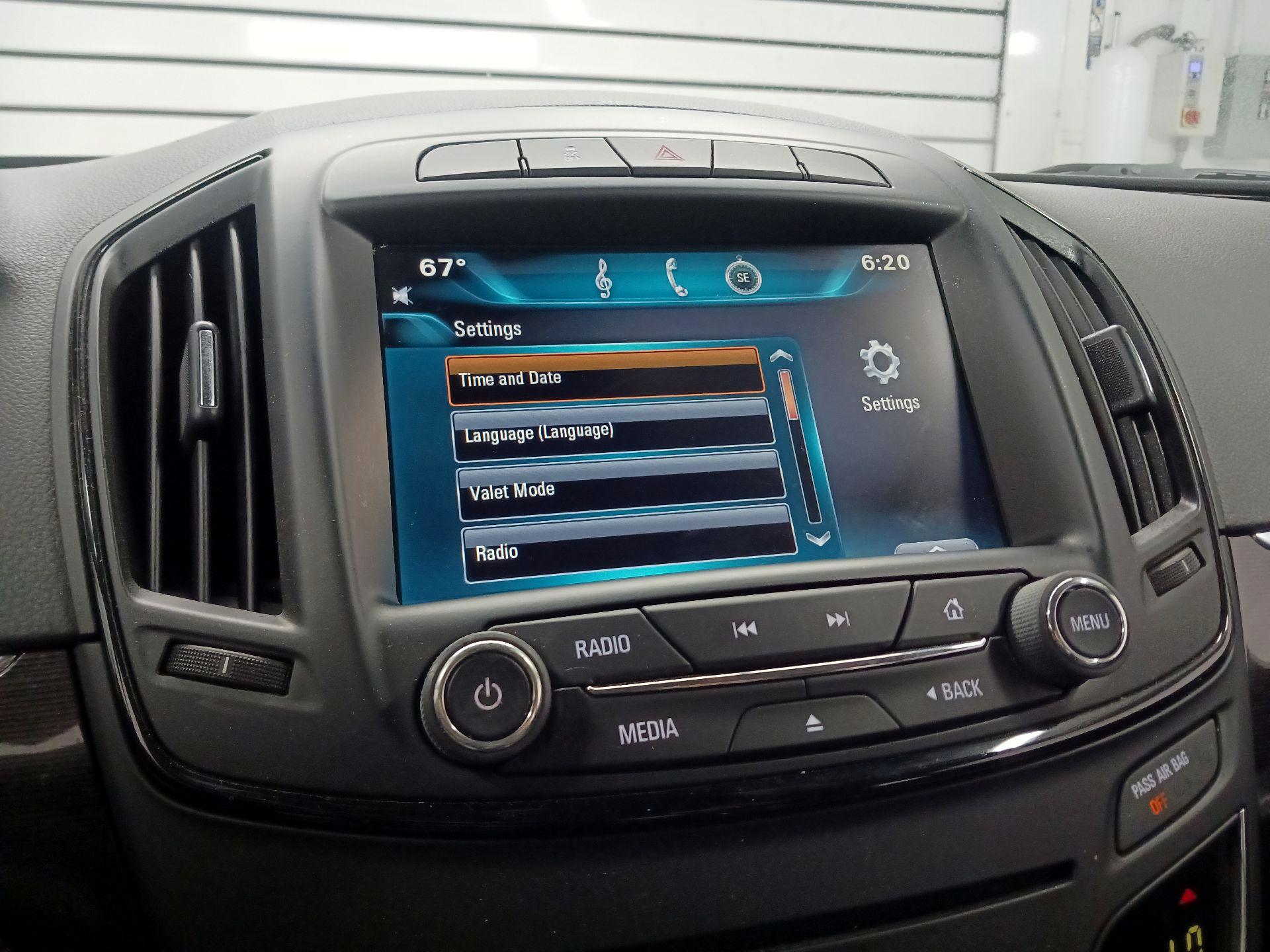 Thumbnail: 2015 Buick Regal - 13