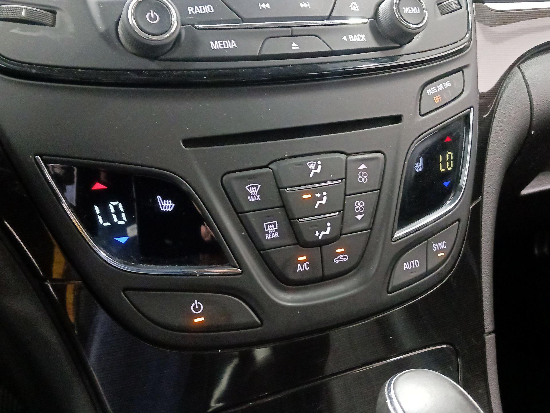 Thumbnail: 2015 Buick Regal - 14