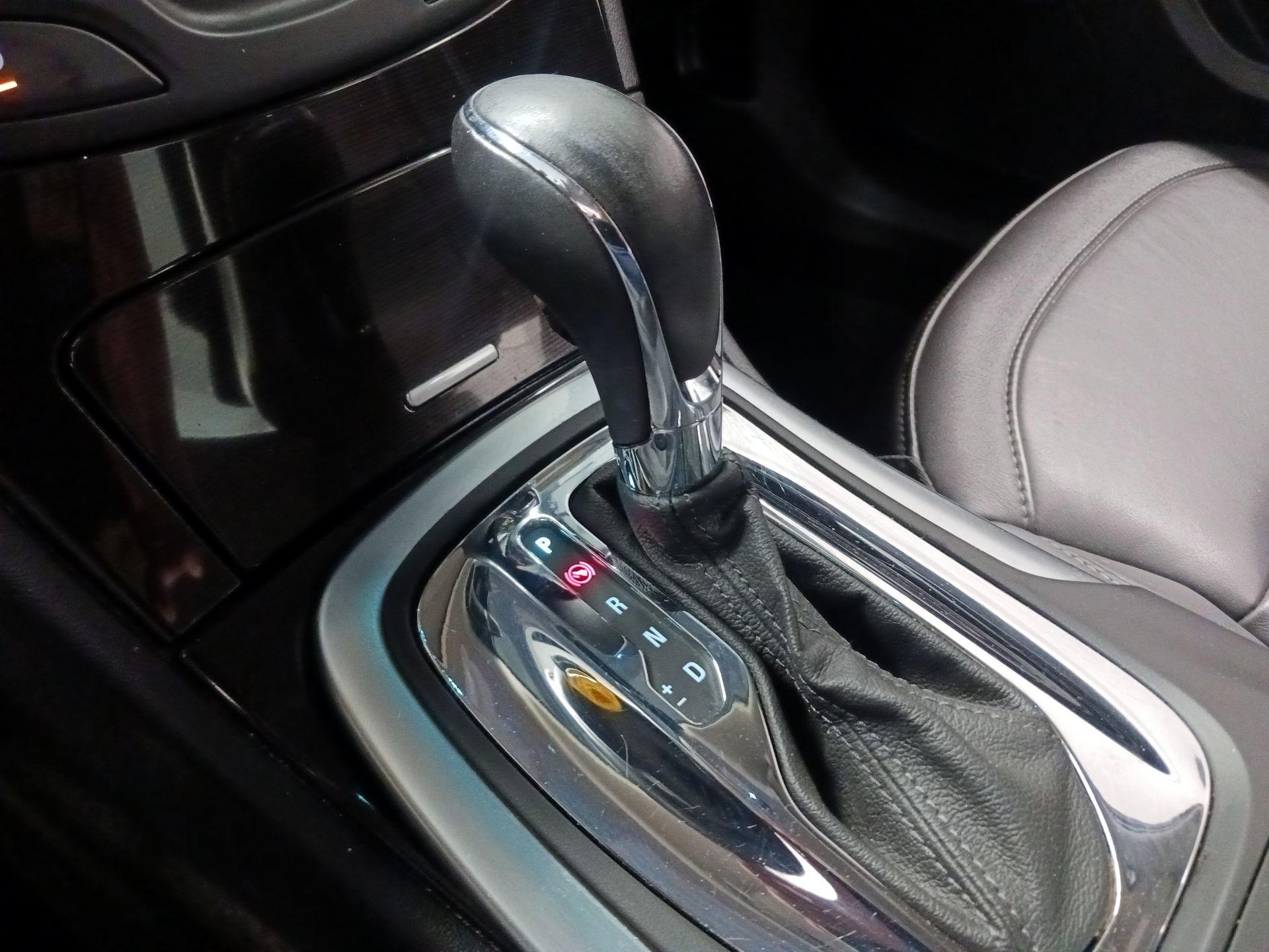 Thumbnail: 2015 Buick Regal - 15