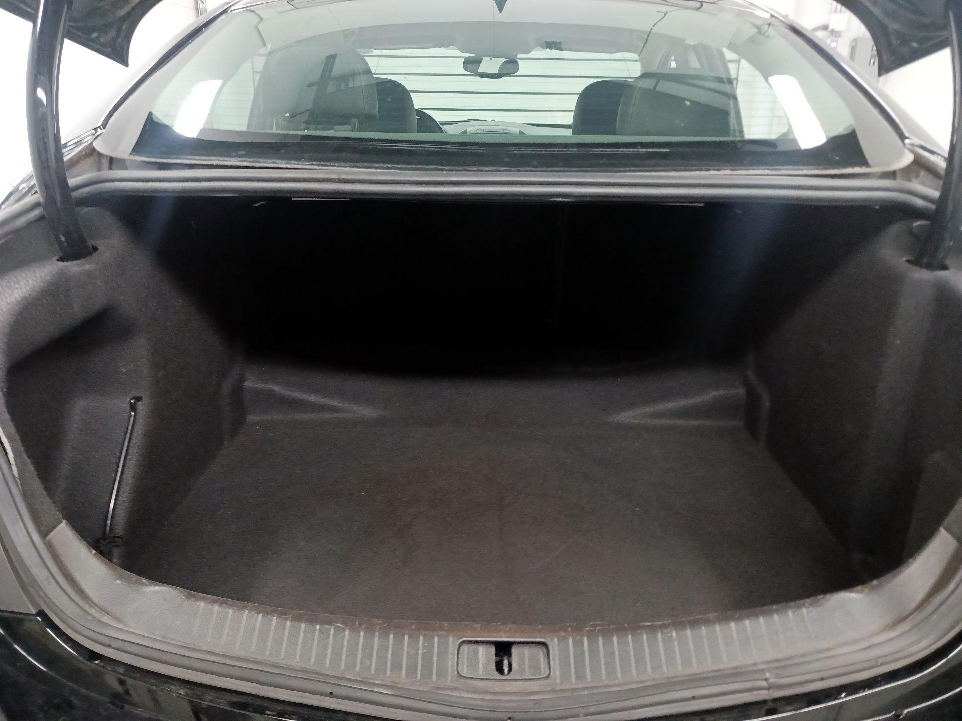 Thumbnail: 2015 Buick Regal - 16