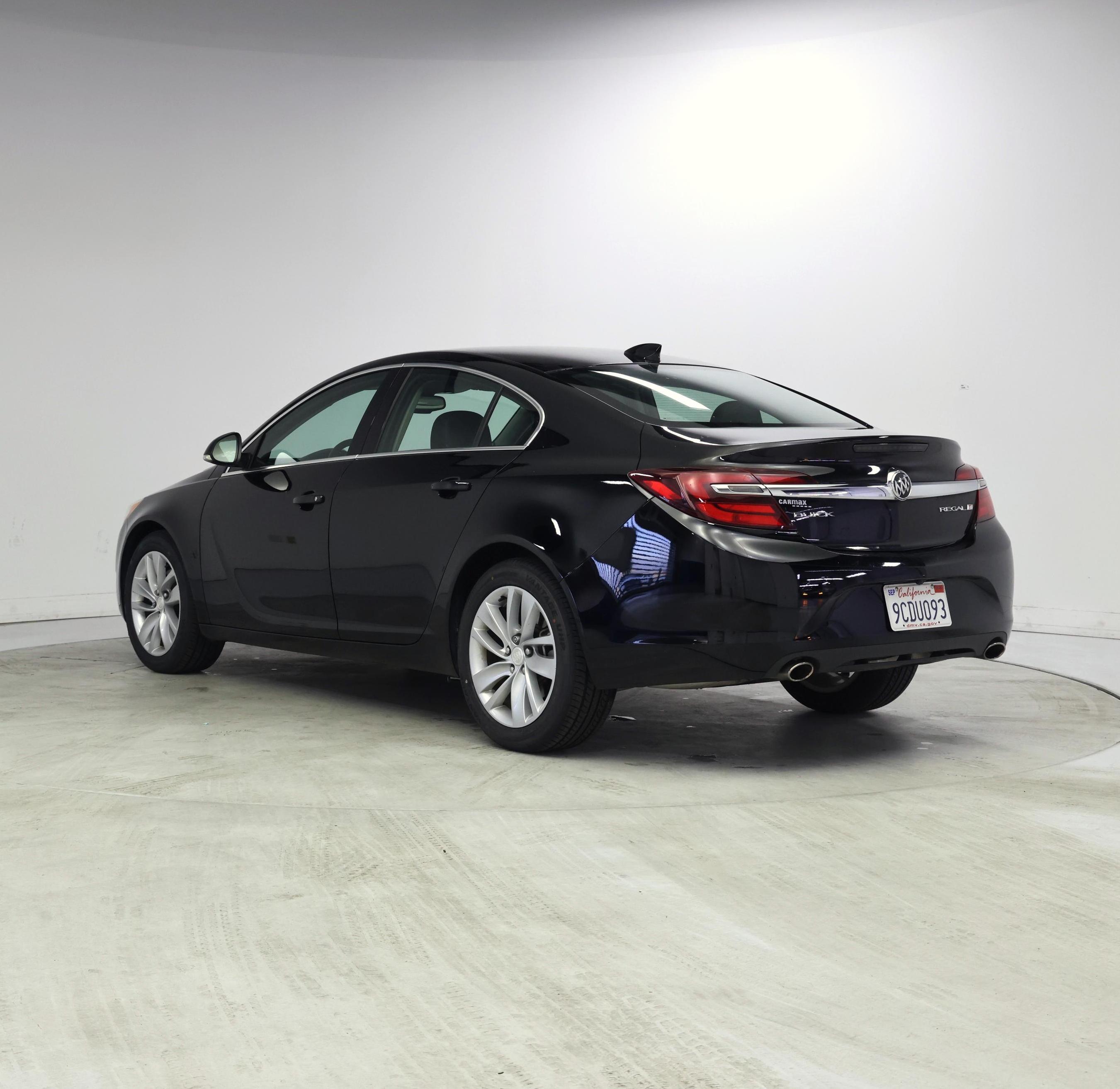 Thumbnail: 2015 Buick Regal - 2