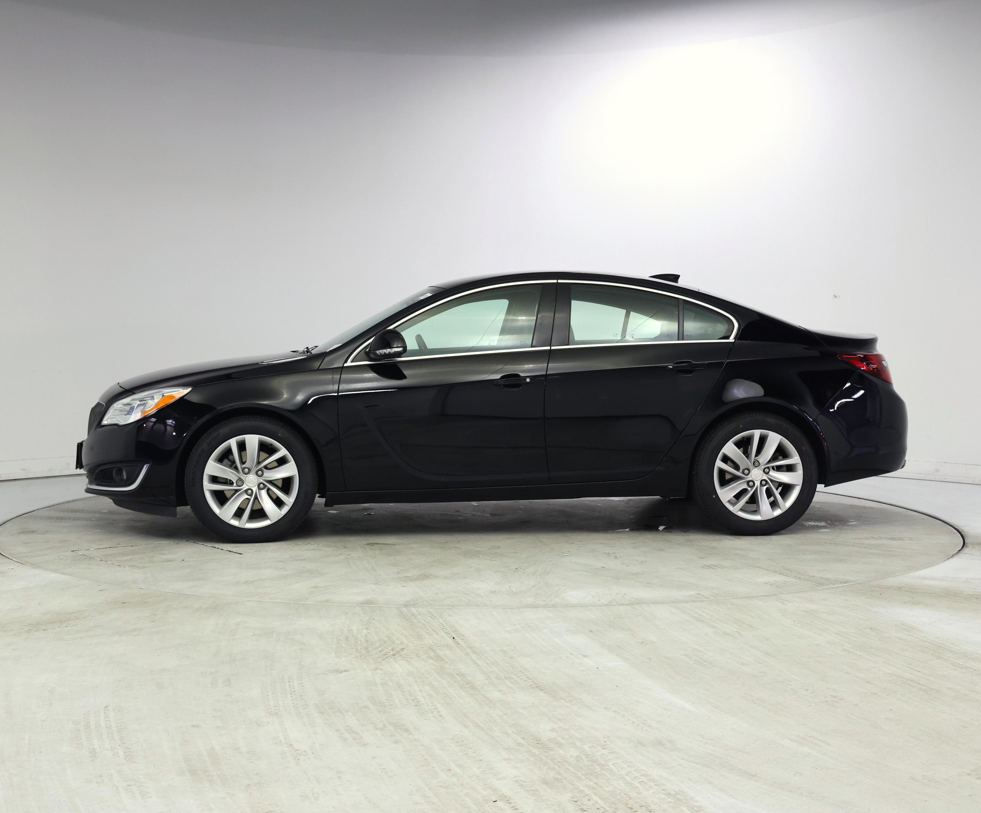 Thumbnail: 2015 Buick Regal - 3