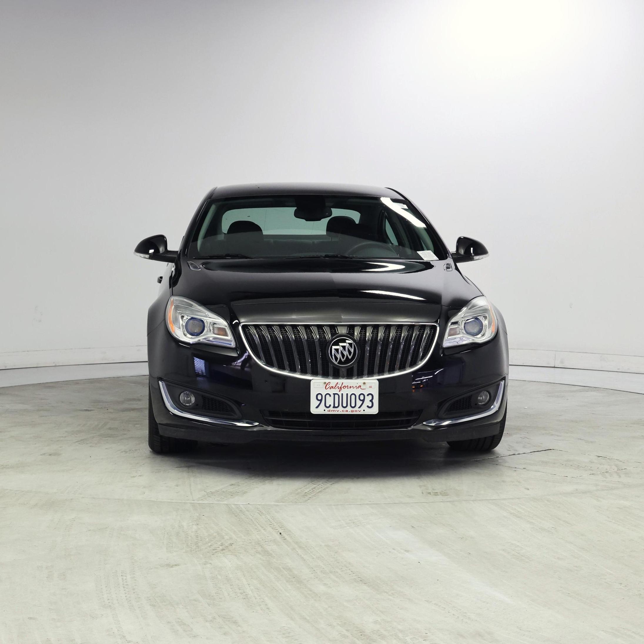 Thumbnail: 2015 Buick Regal - 5