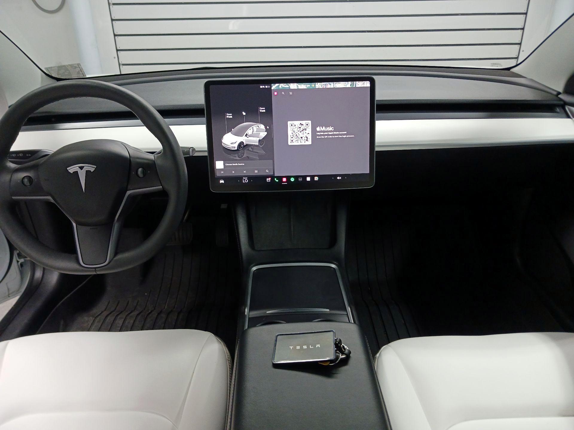 Thumbnail: 2023 Tesla Model 3 - 9
