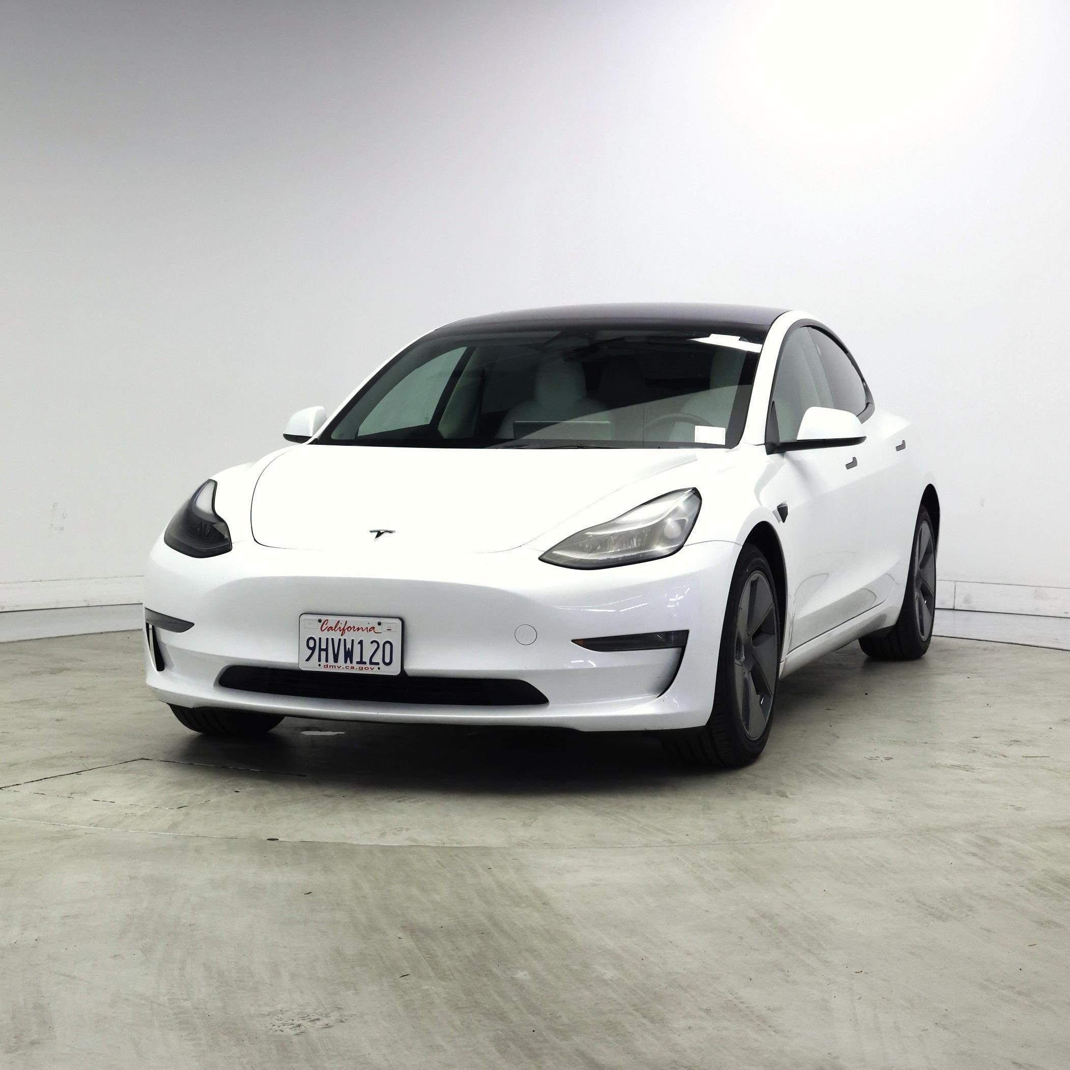 Thumbnail: 2023 Tesla Model 3 - 4