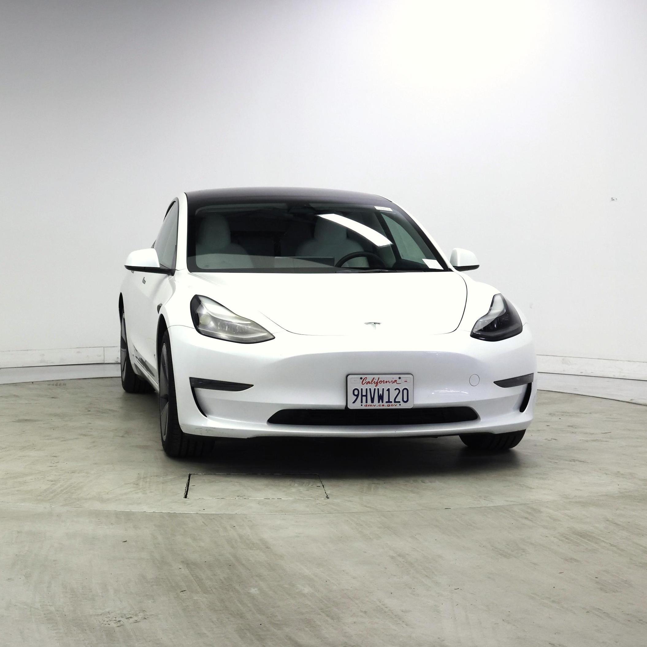 Thumbnail: 2023 Tesla Model 3 - 5