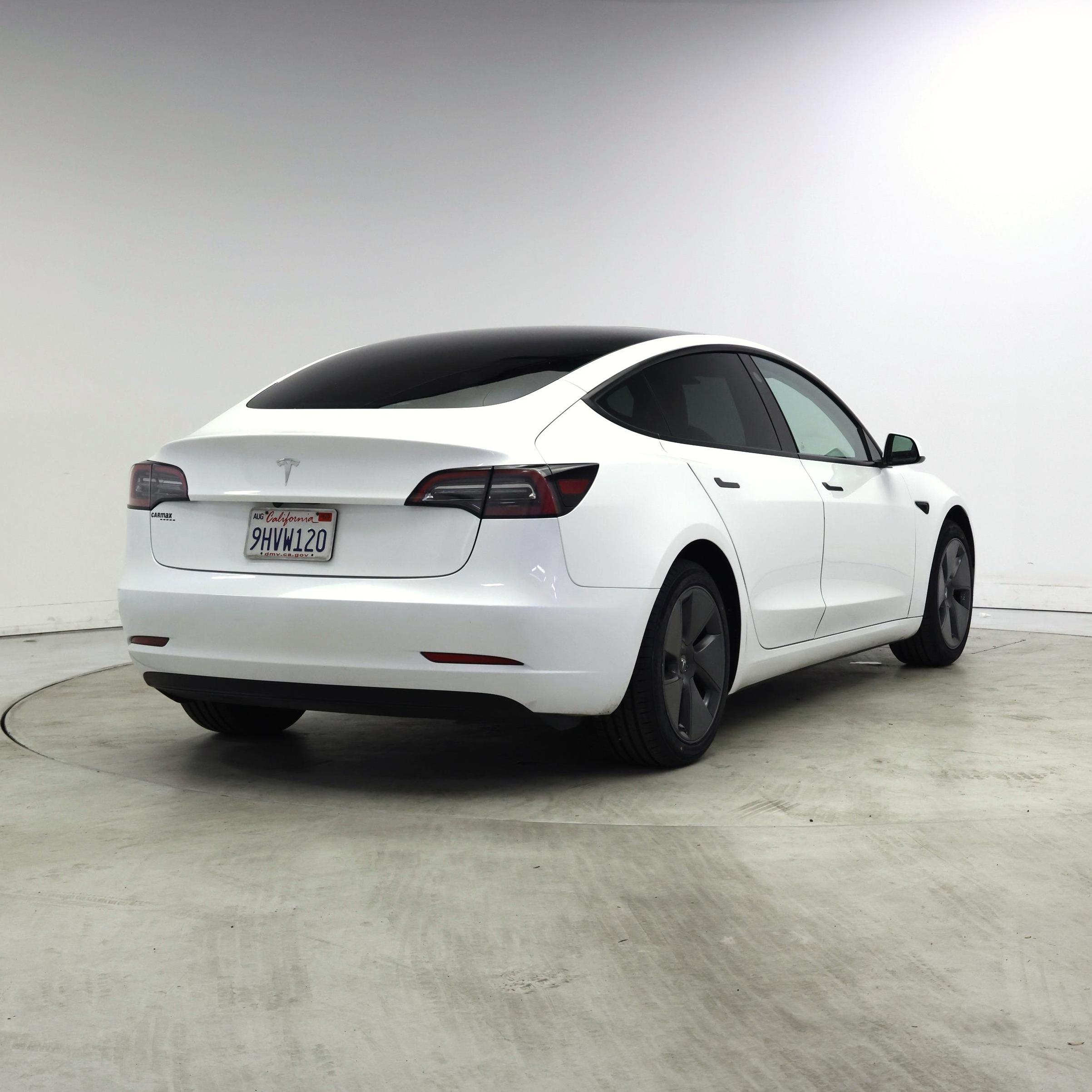 Thumbnail: 2023 Tesla Model 3 - 8