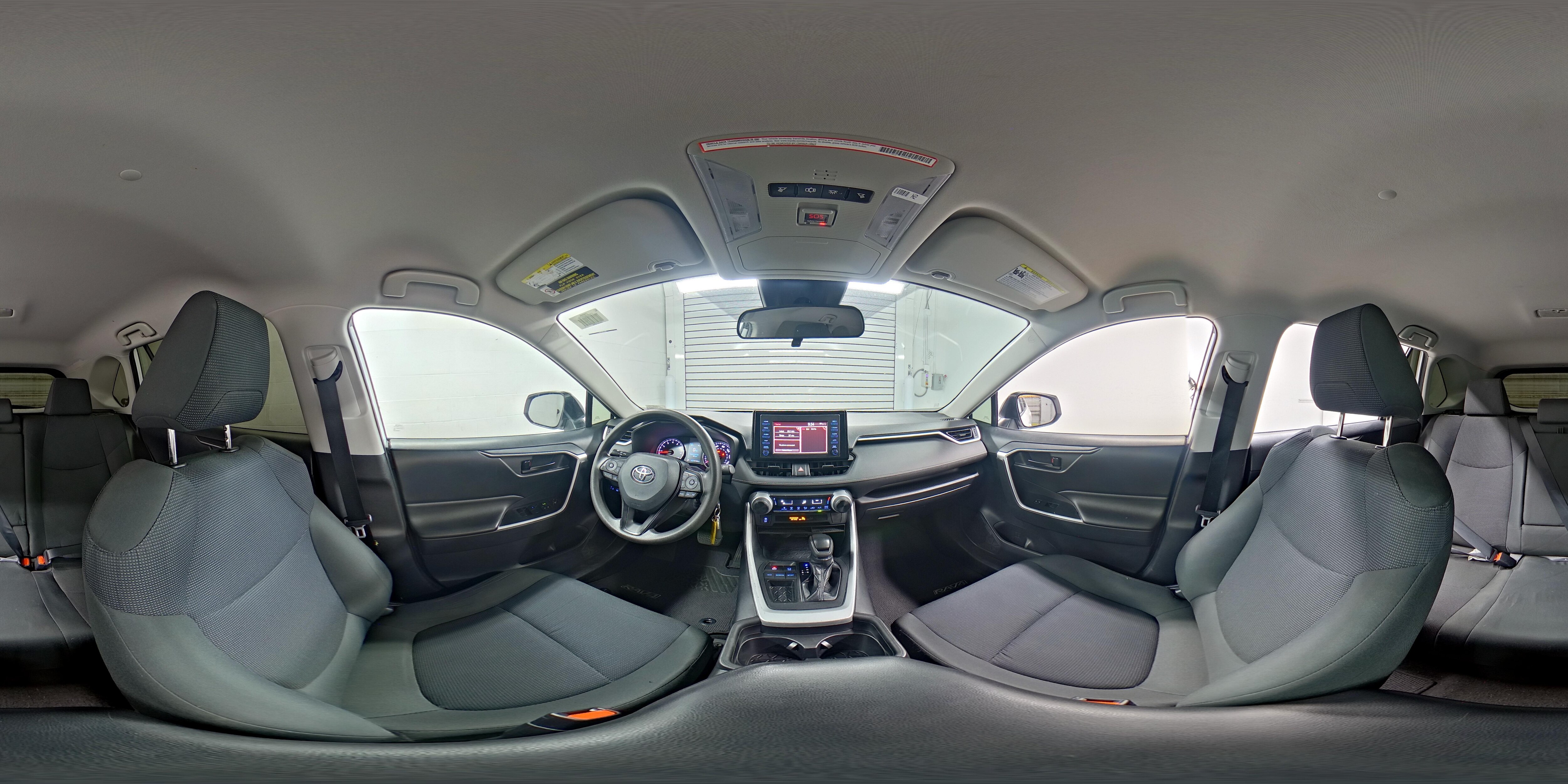 2019 Toyota RAV4 LE - Photo 20