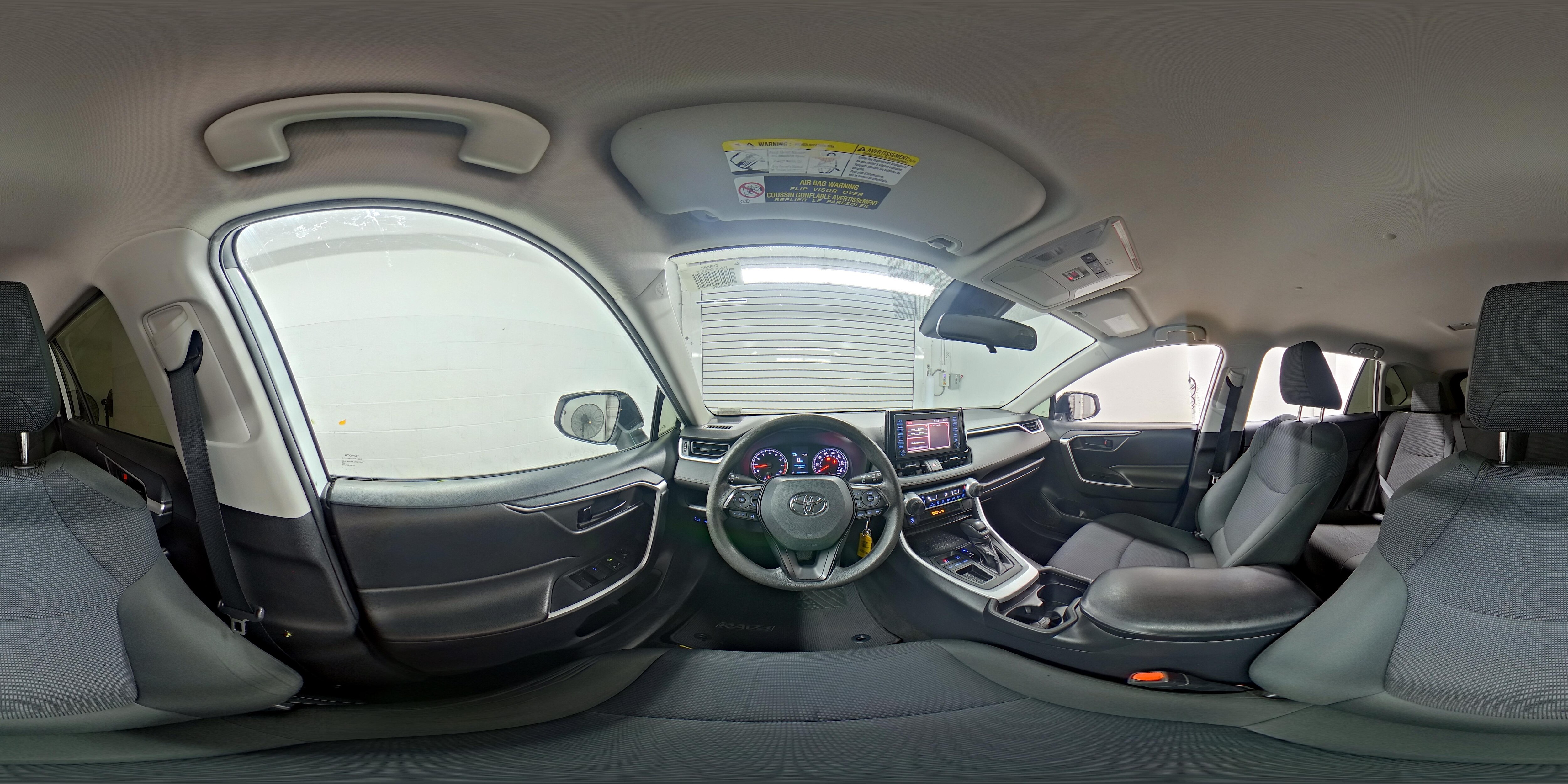 2019 Toyota RAV4 LE - Photo 22