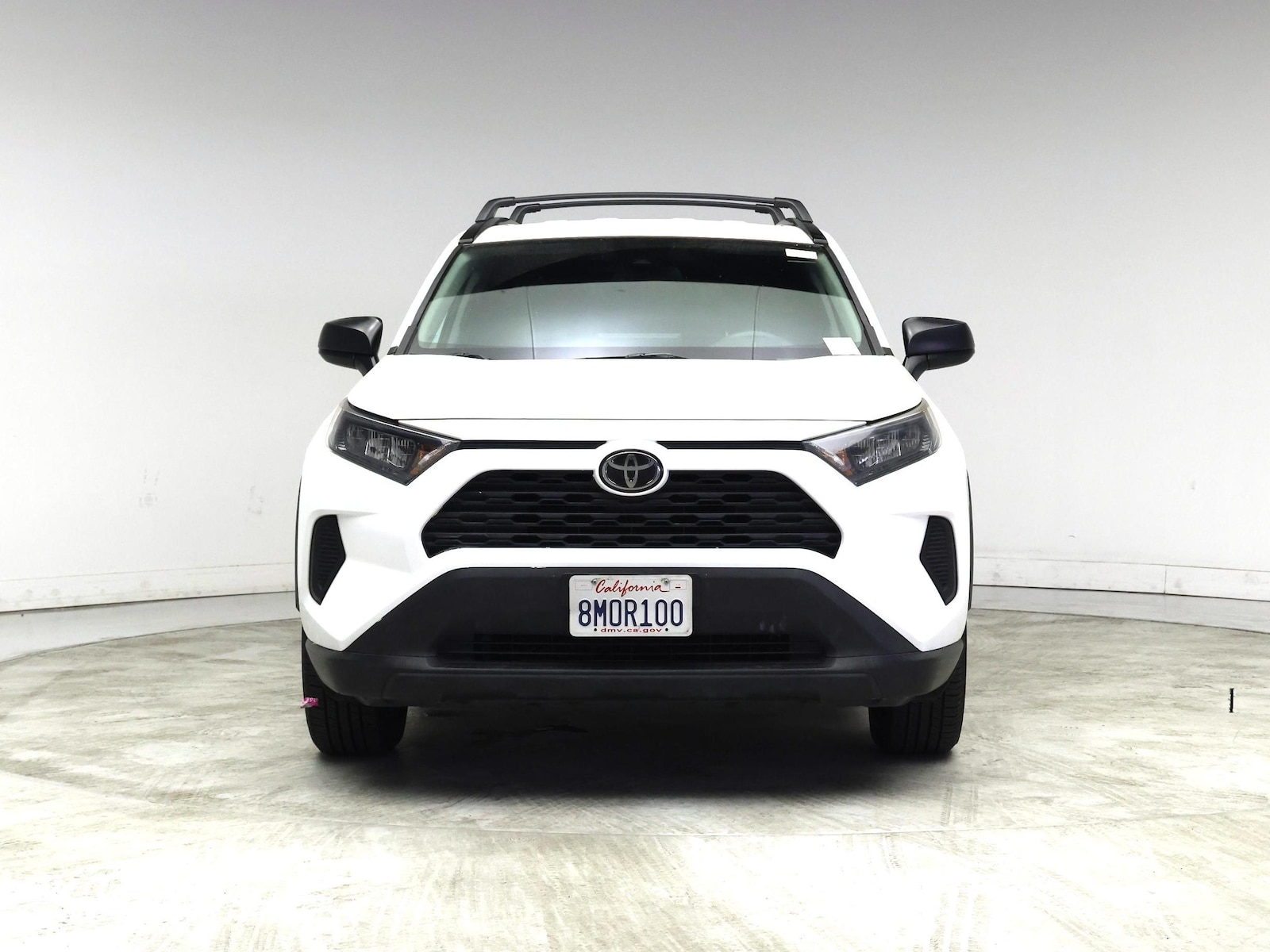 2019 Toyota RAV4 LE - Photo 6