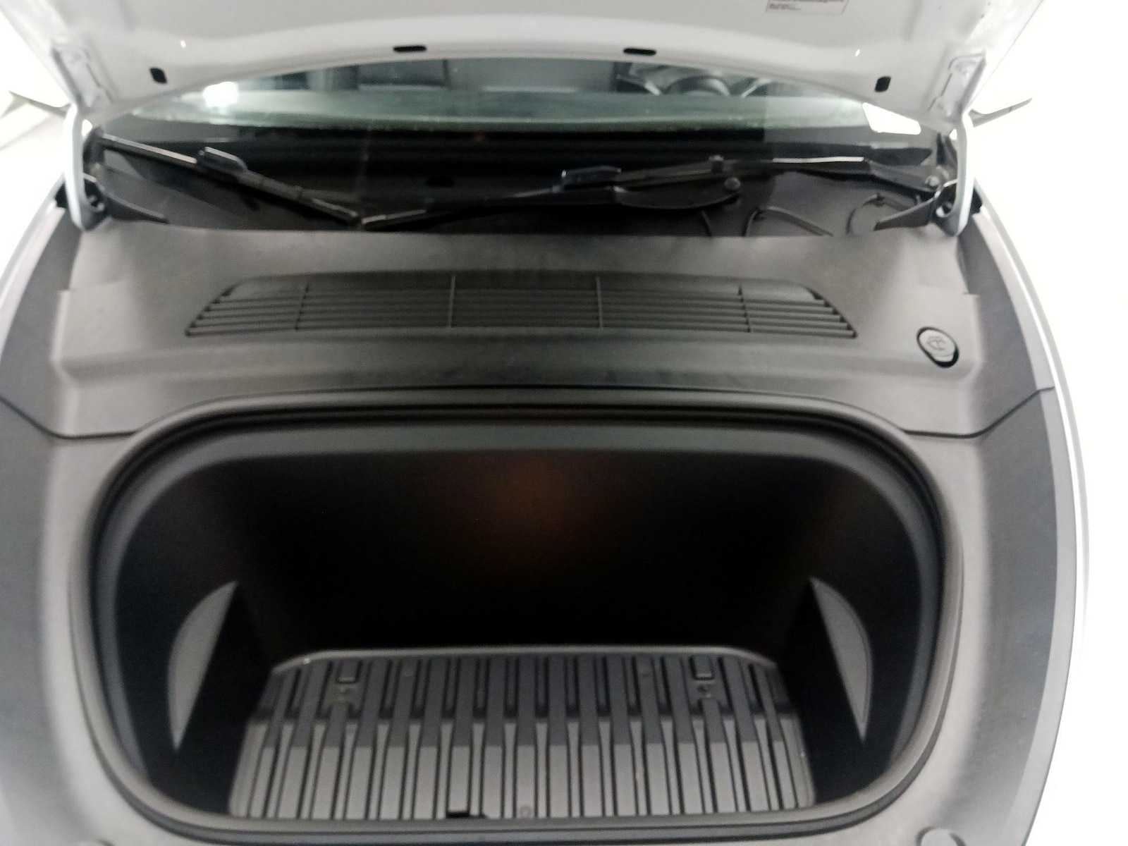 2023 Tesla Model Y Performance - Photo 21