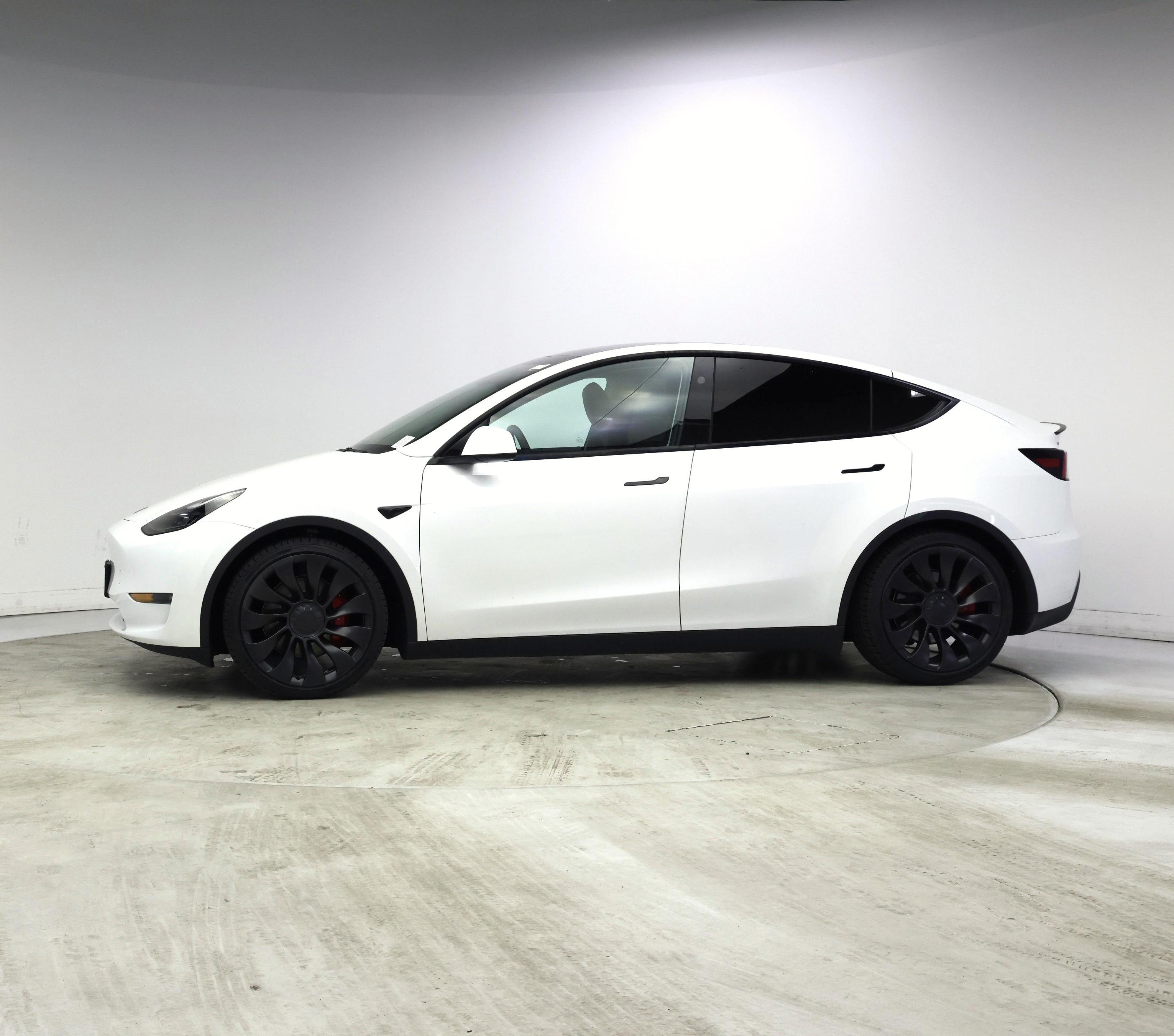 Thumbnail: 2023 Tesla Model Y - 3