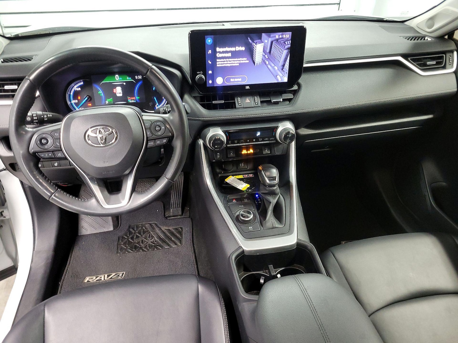 2024 Toyota RAV4 XLE Premium - Photo 10