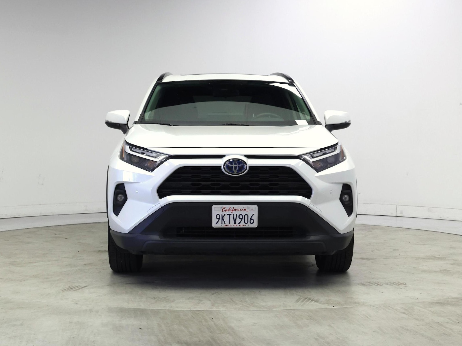 2024 Toyota RAV4 XLE Premium - Photo 6