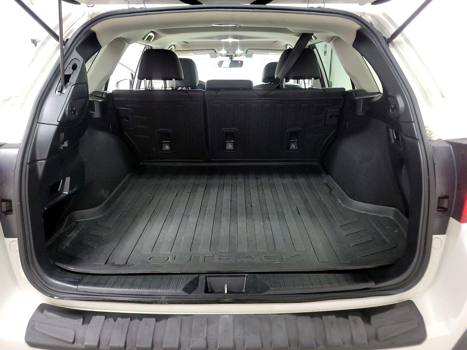 Thumbnail: 2018 Subaru Outback - 17