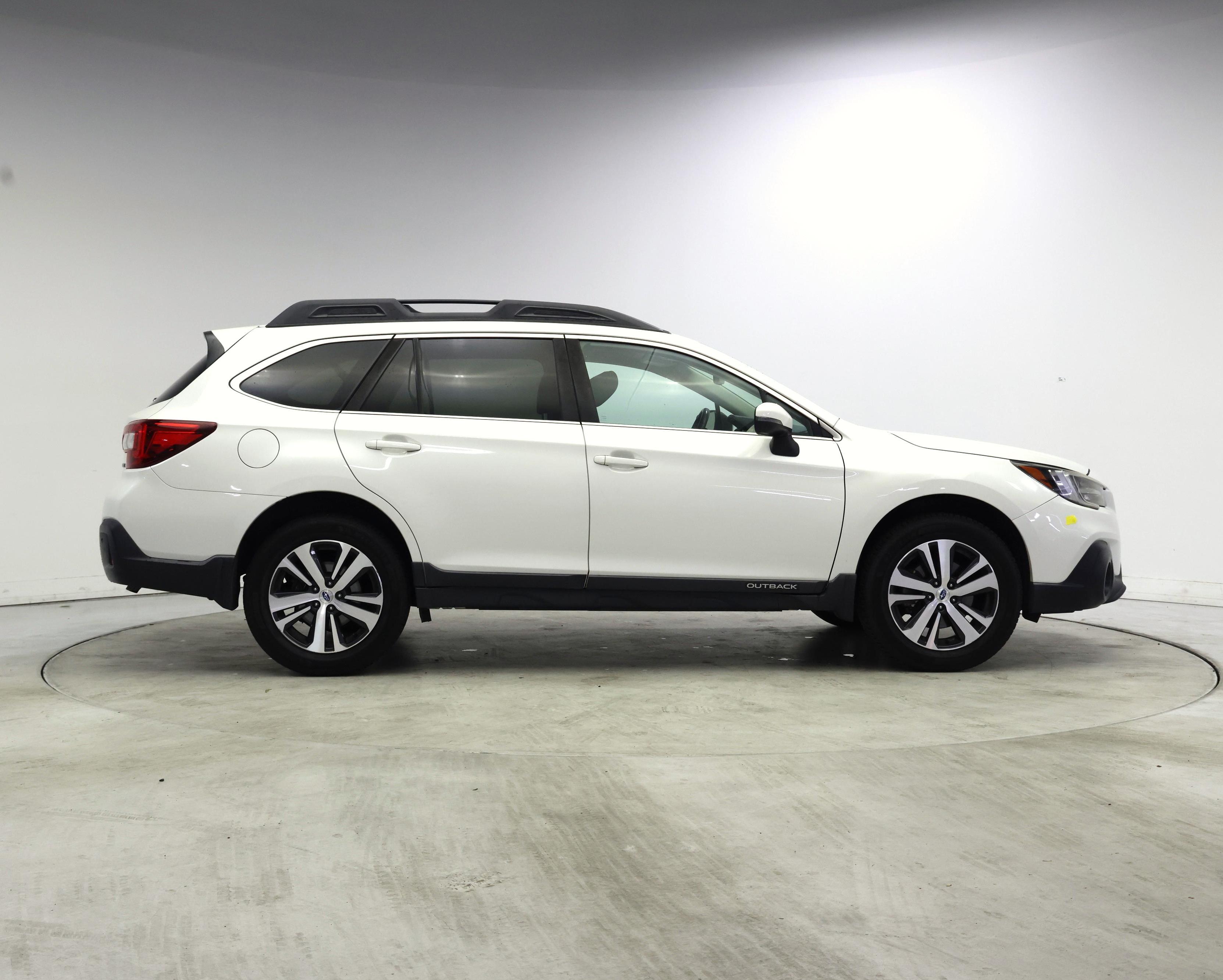 Thumbnail: 2018 Subaru Outback - 7