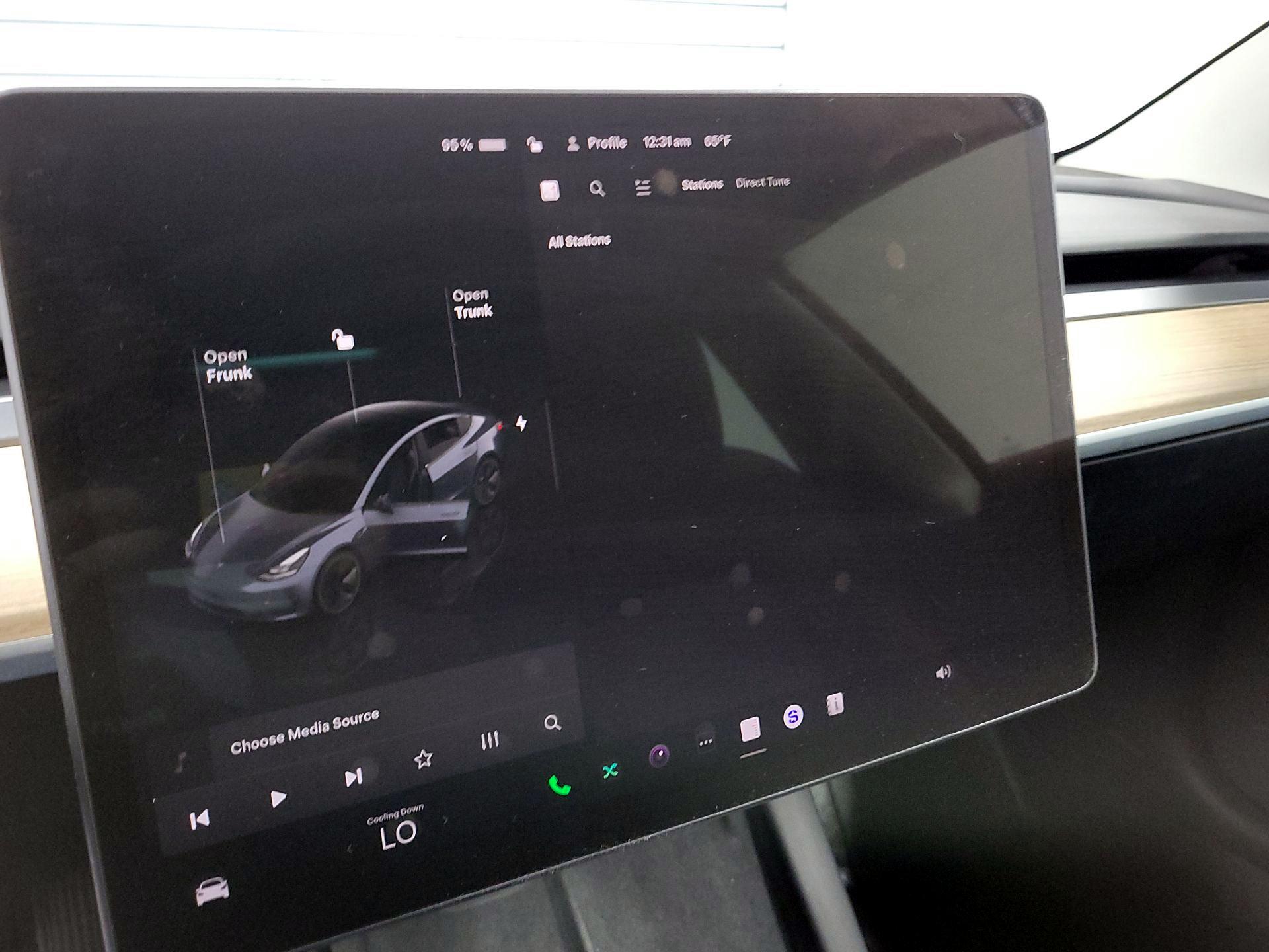Thumbnail: 2023 Tesla Model 3 - 13