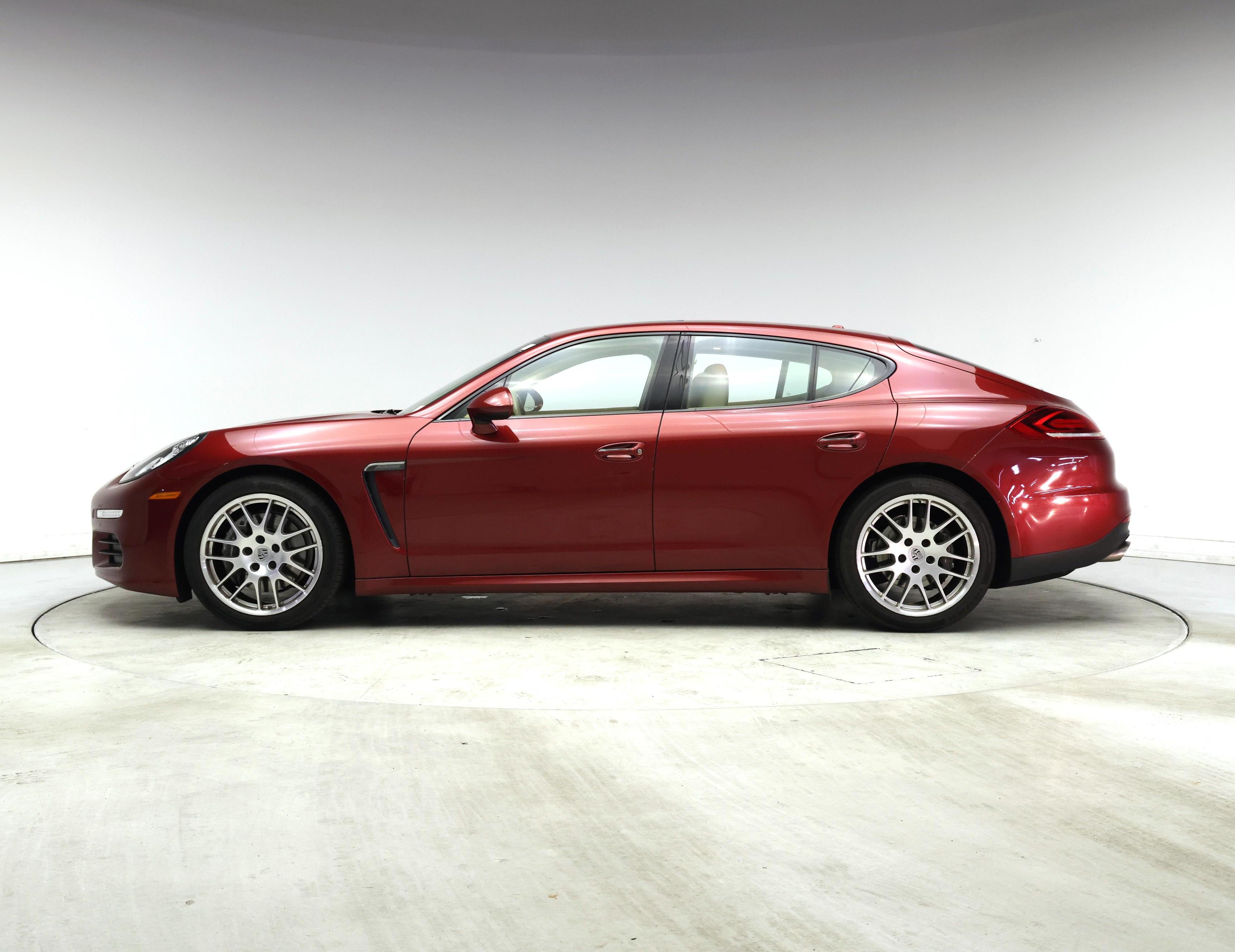 Thumbnail: 2016 Porsche Panamera - 3