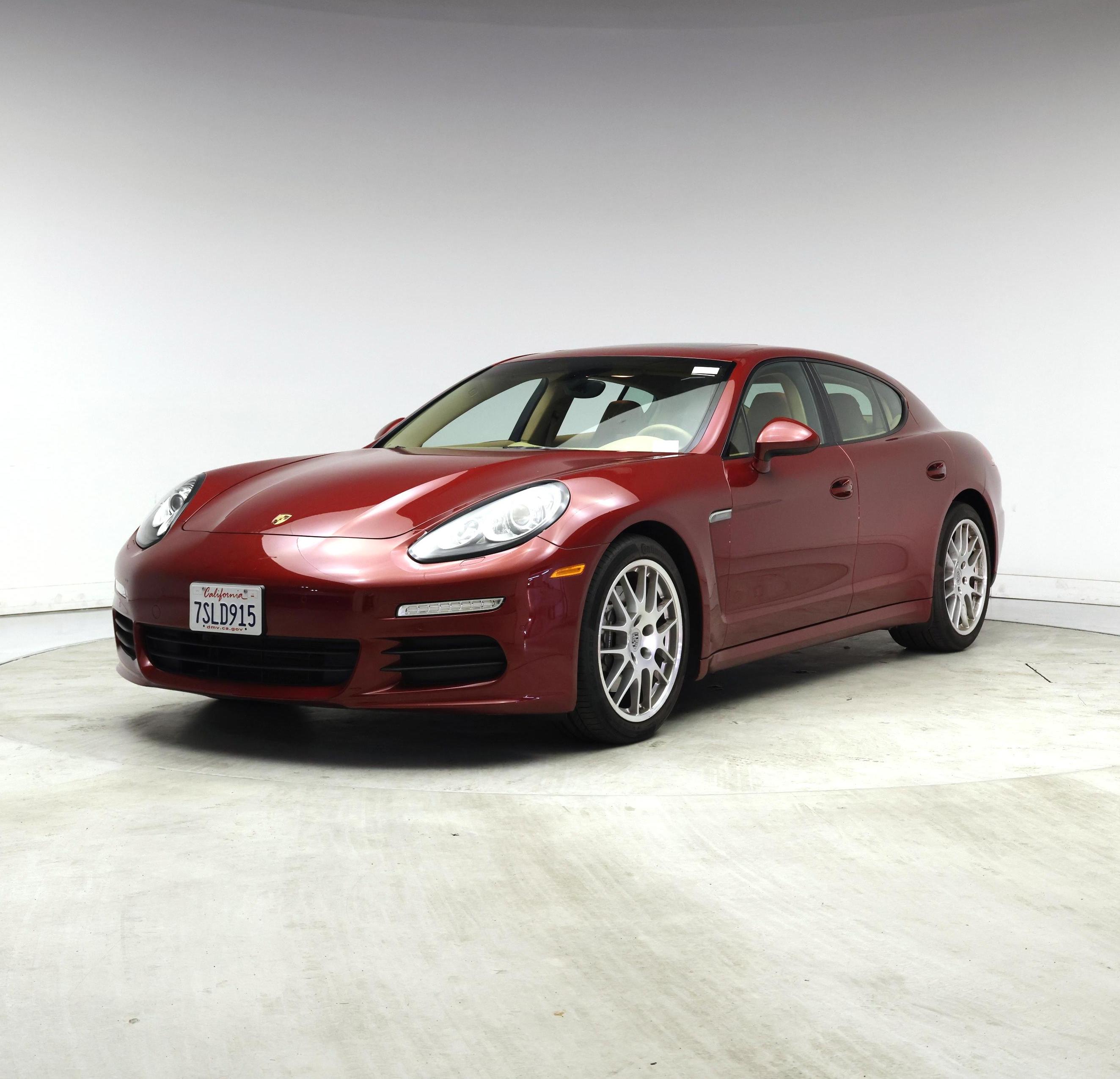 Thumbnail: 2016 Porsche Panamera - 4