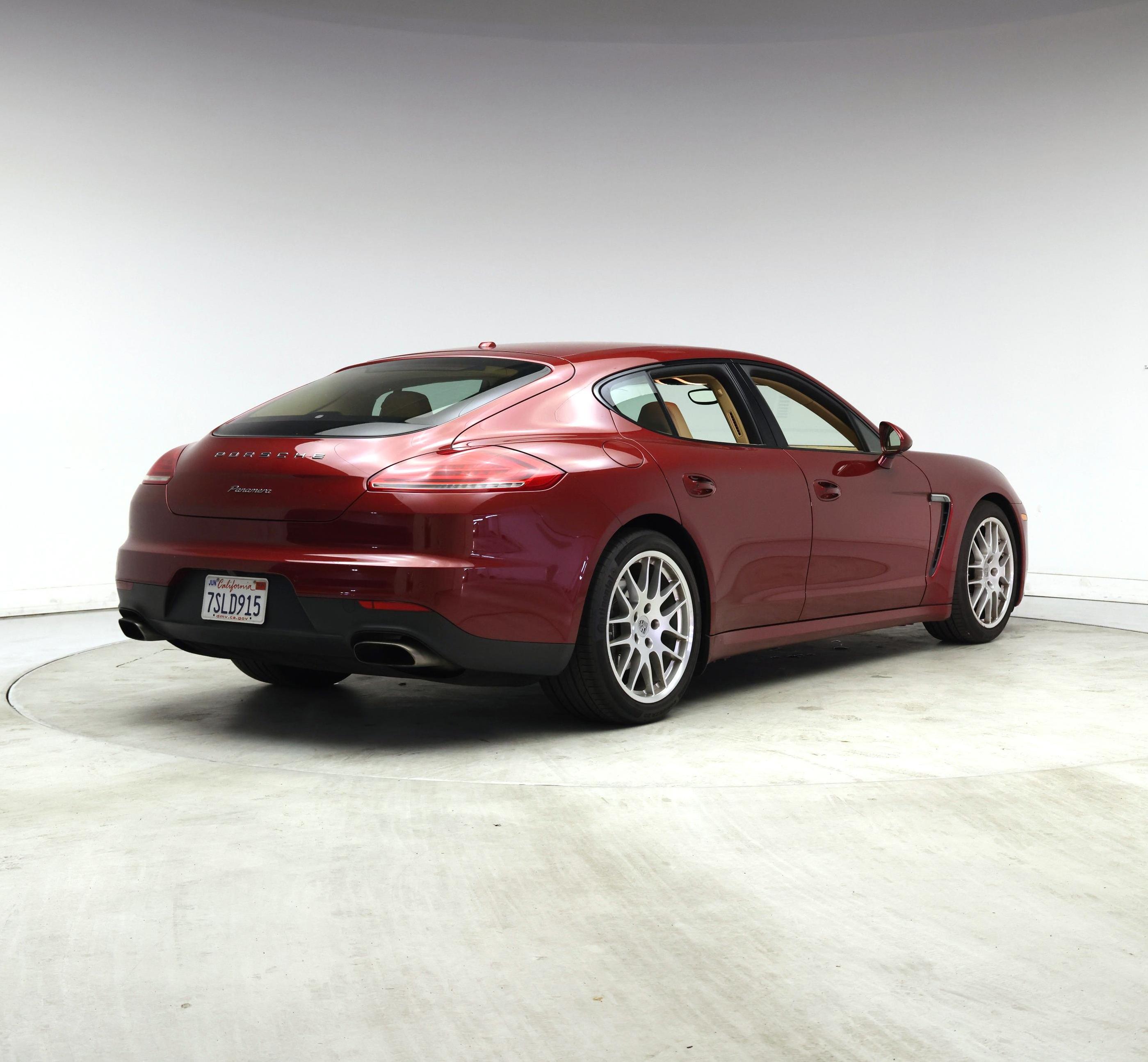 Thumbnail: 2016 Porsche Panamera - 8