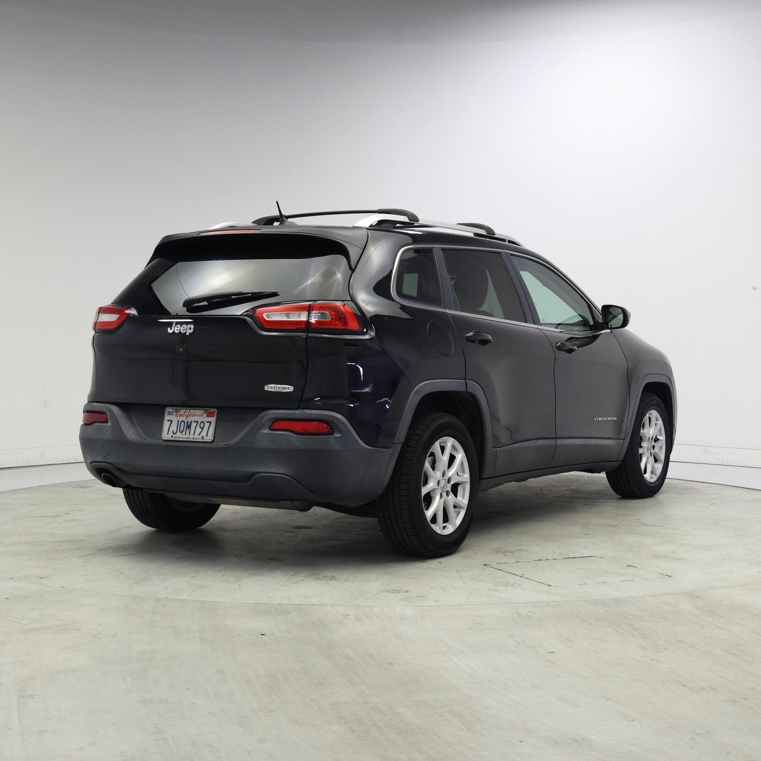 Thumbnail: 2015 Jeep Cherokee - 8