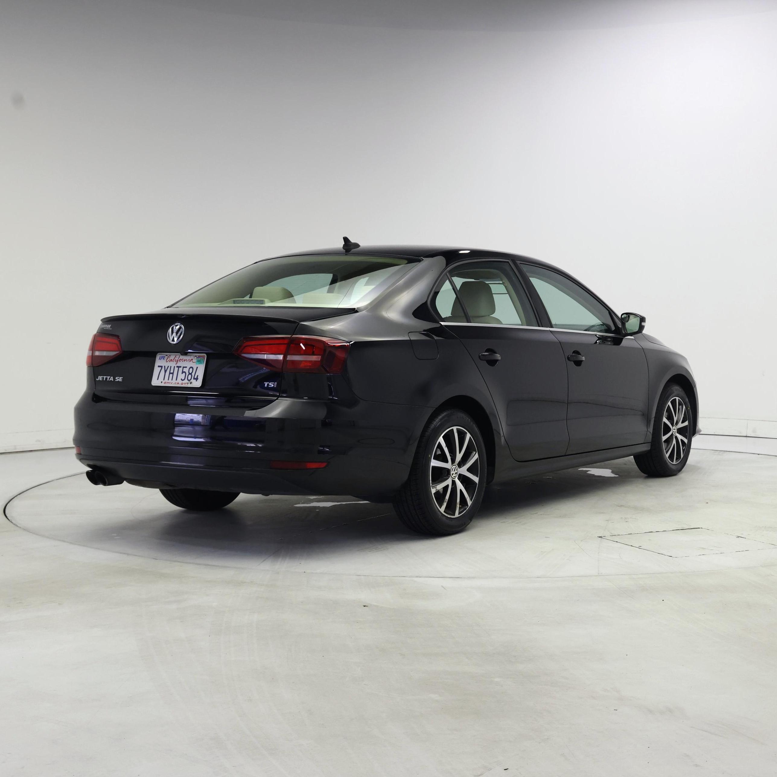 Thumbnail: 2017 Volkswagen Jetta - 8