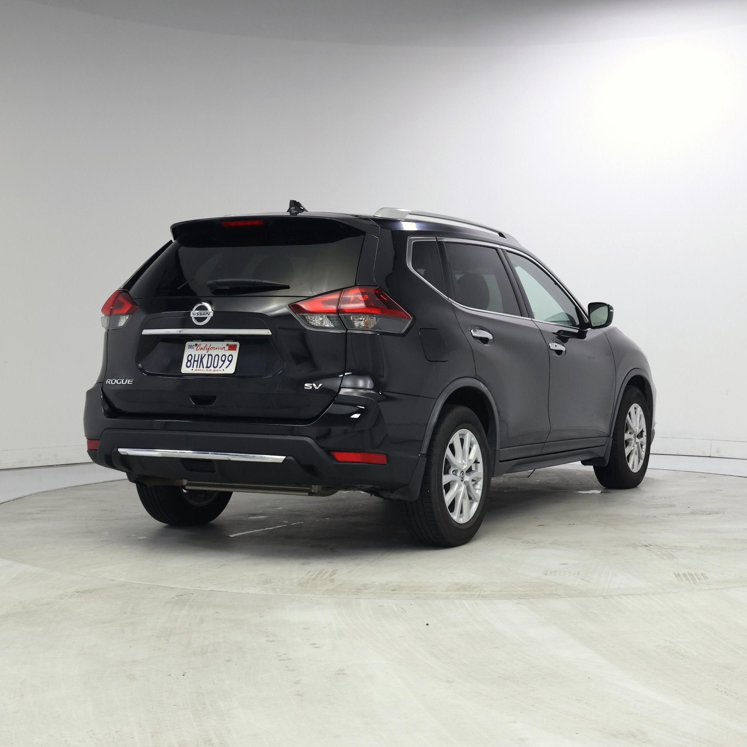 Thumbnail: 2018 Nissan Rogue - 8