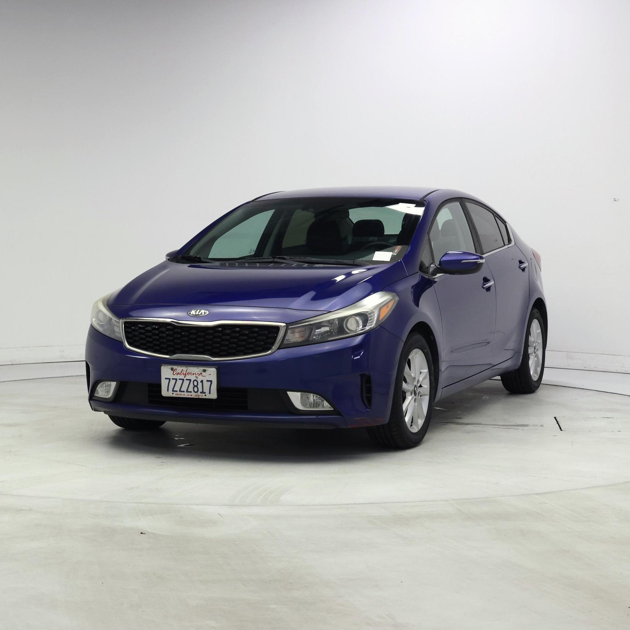 Thumbnail: 2017 Kia Forte - 4