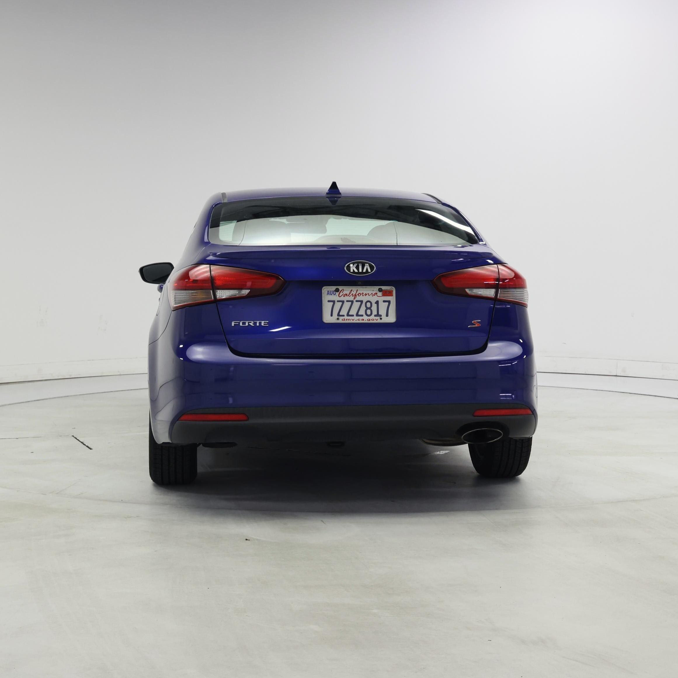 Thumbnail: 2017 Kia Forte - 6