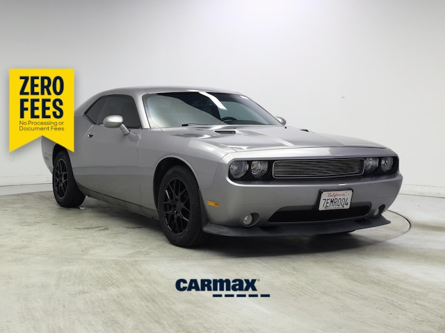 Silver 2014 Dodge Challenger Coupe Rear-Wheel Drive Automatic