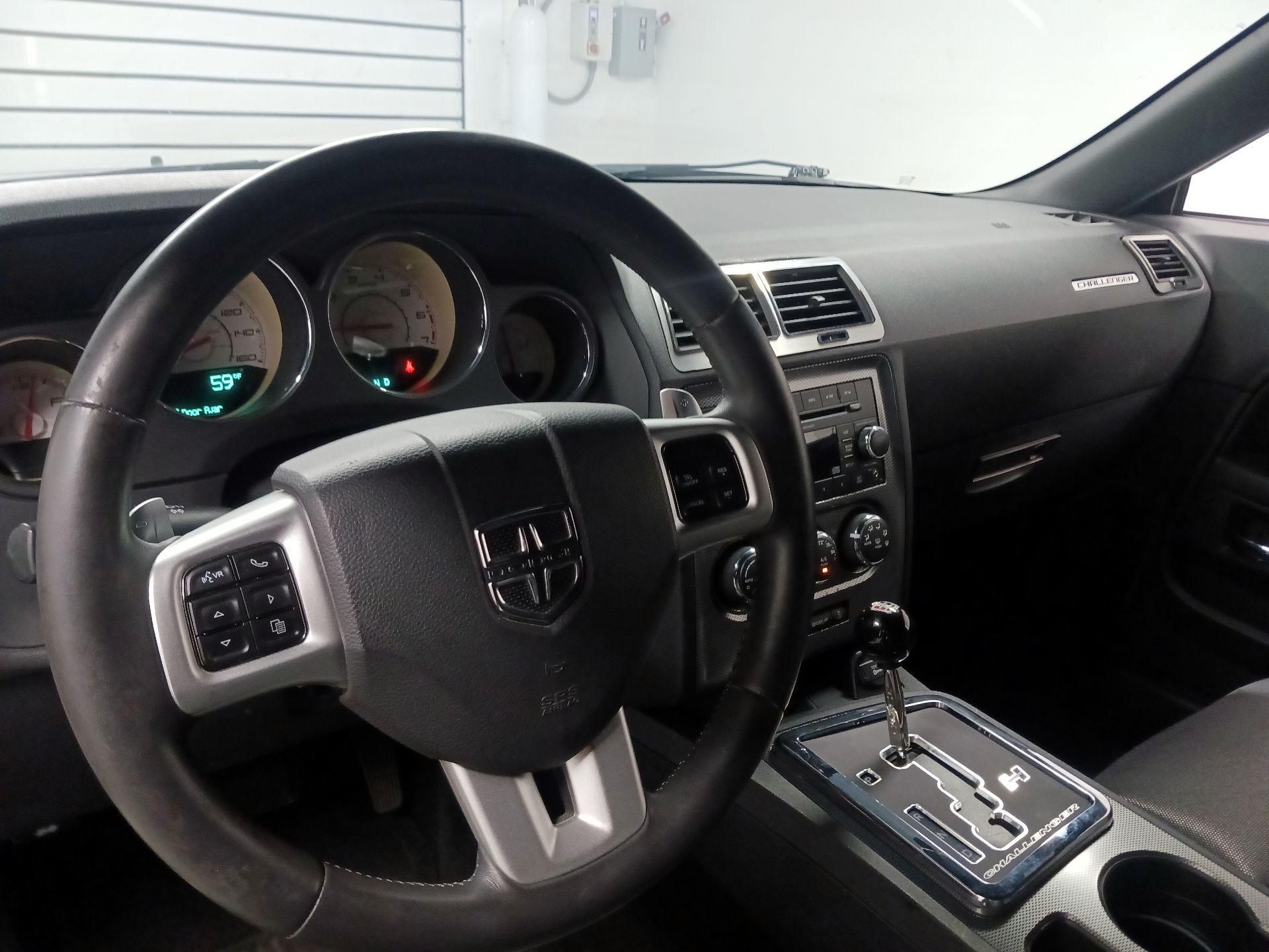 Thumbnail: 2014 Dodge Challenger - 9