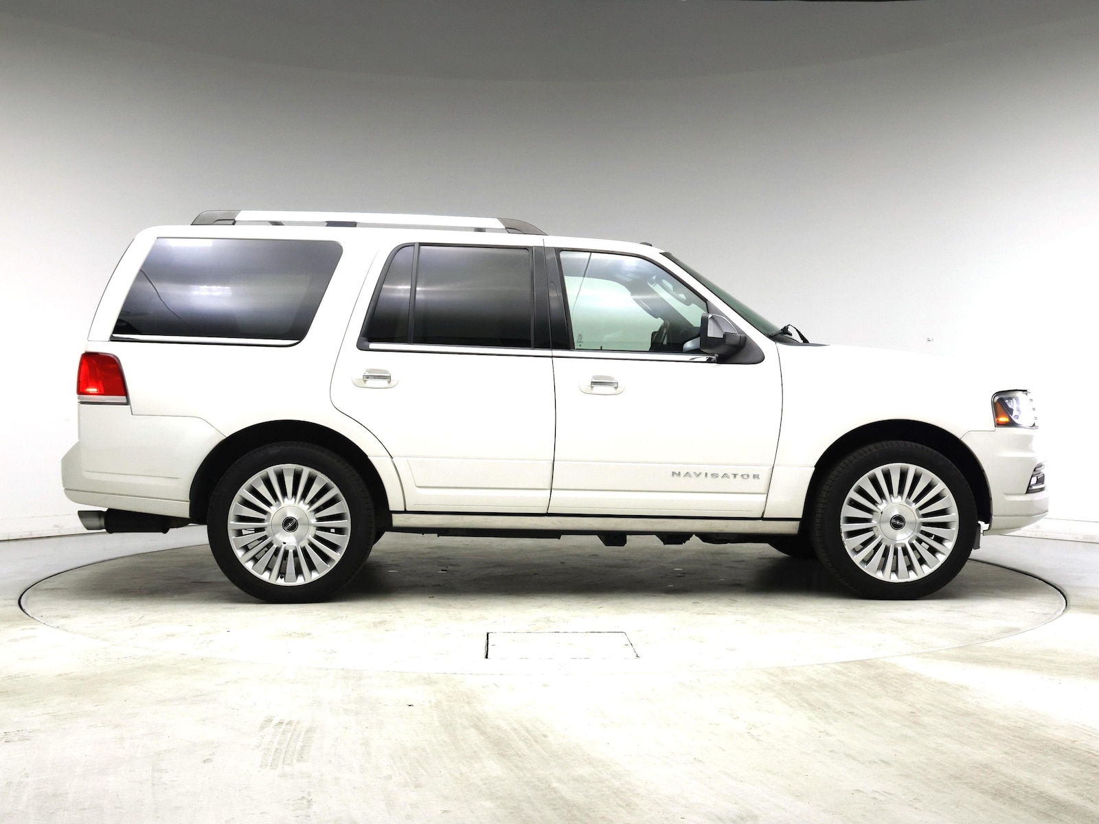 2016 Lincoln Navigator Reserve - Photo 8