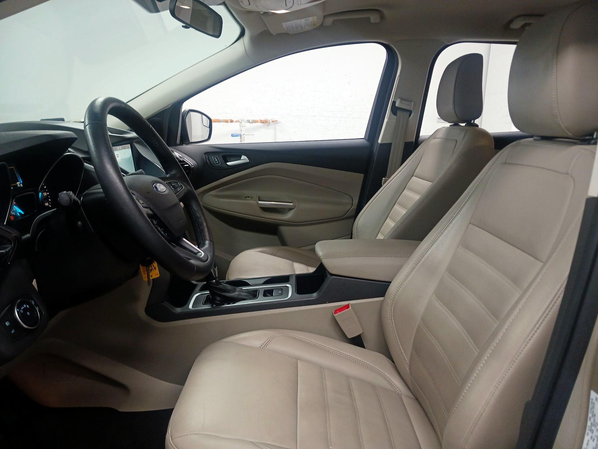 Thumbnail: 2018 Ford Escape - 11