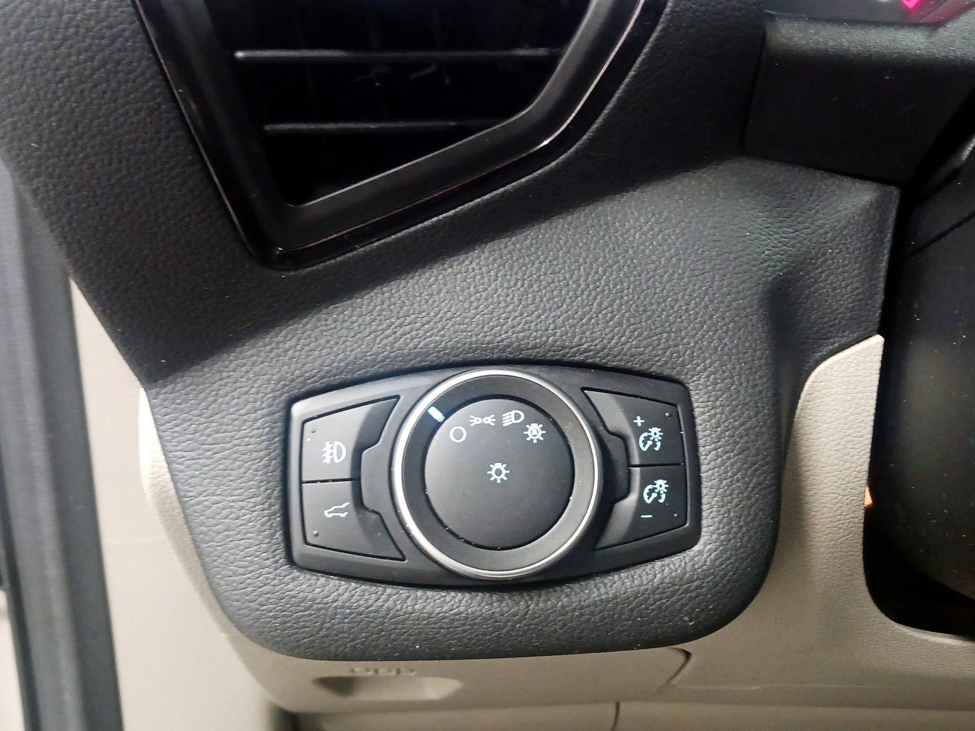 Thumbnail: 2018 Ford Escape - 13